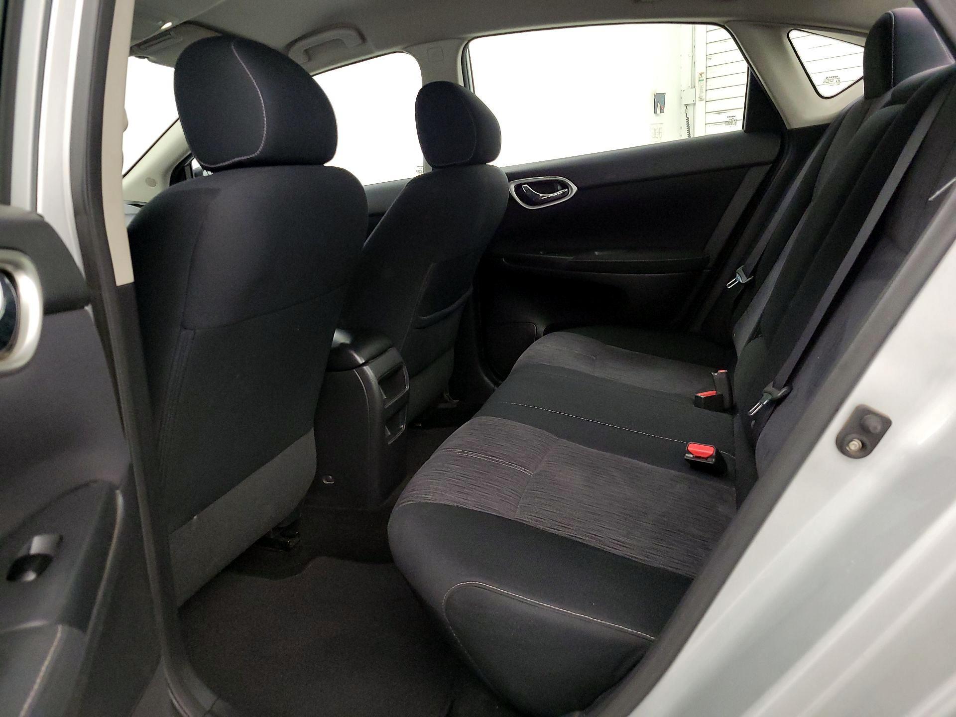 Thumbnail: 2014 Nissan Sentra - 18