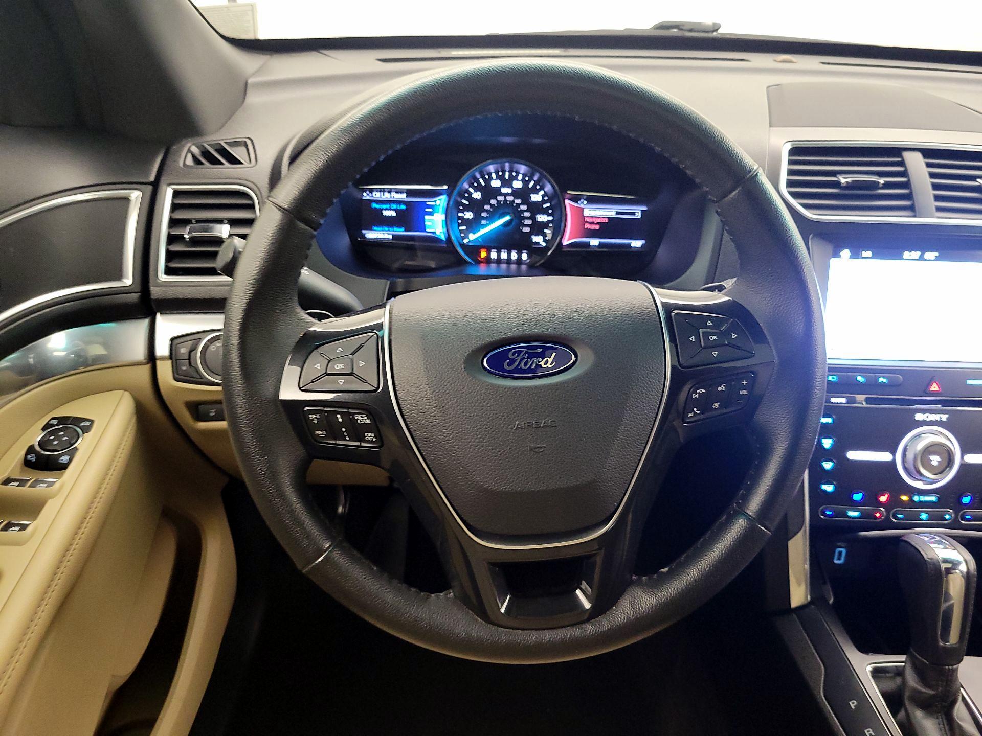 Thumbnail: 2017 Ford Explorer - 10