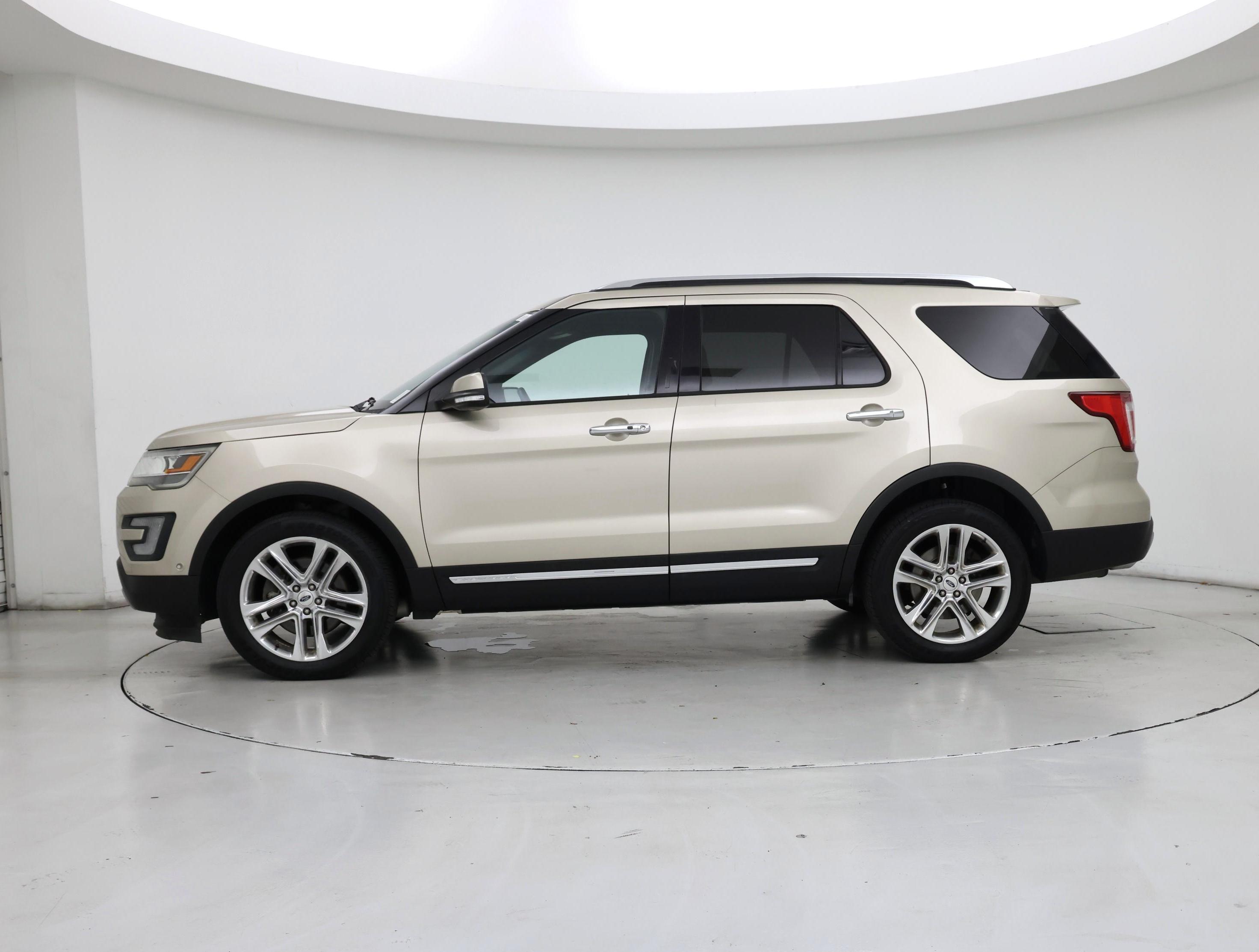 Thumbnail: 2017 Ford Explorer - 3