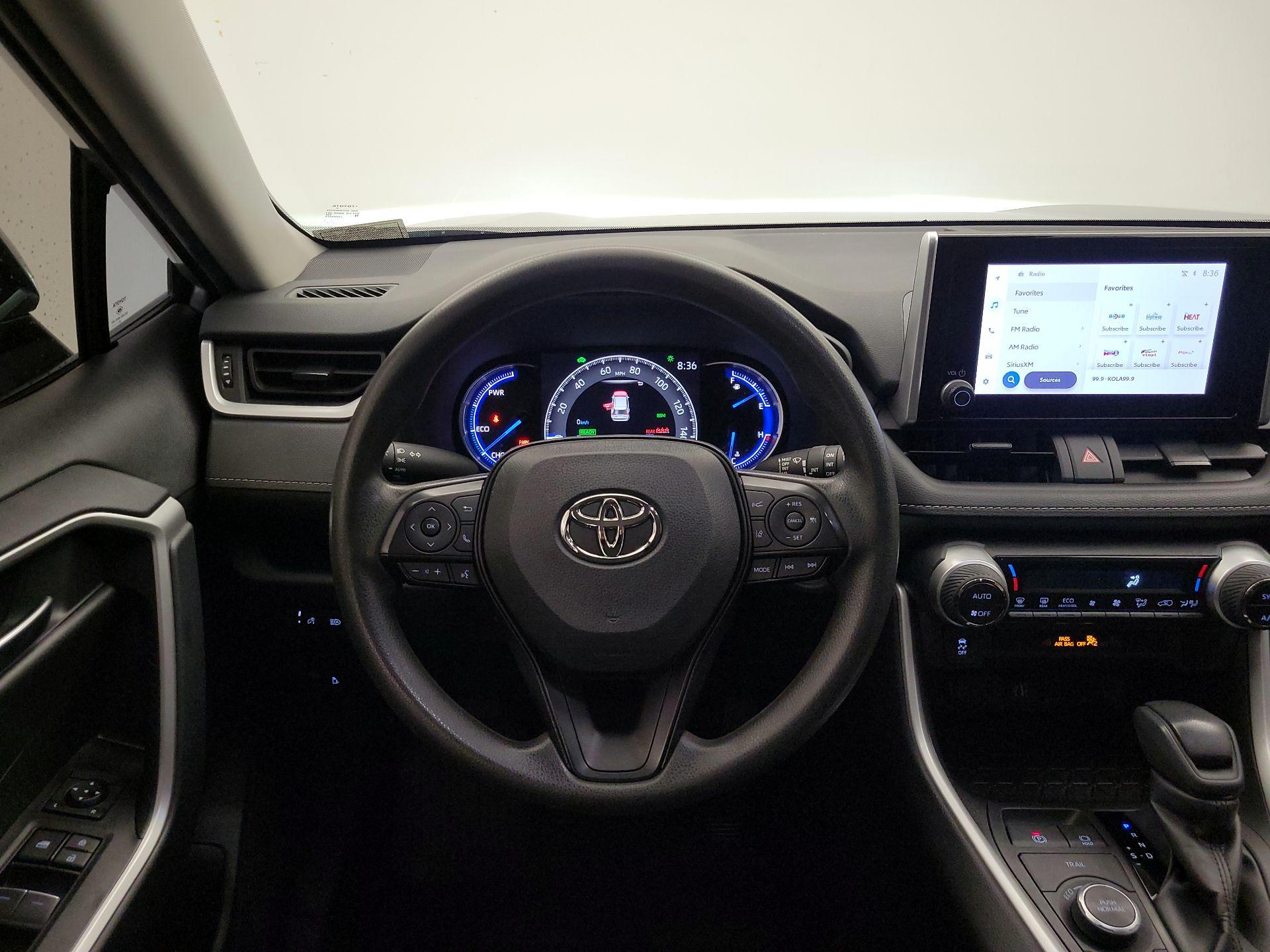 Thumbnail: 2024 Toyota RAV4 - 10