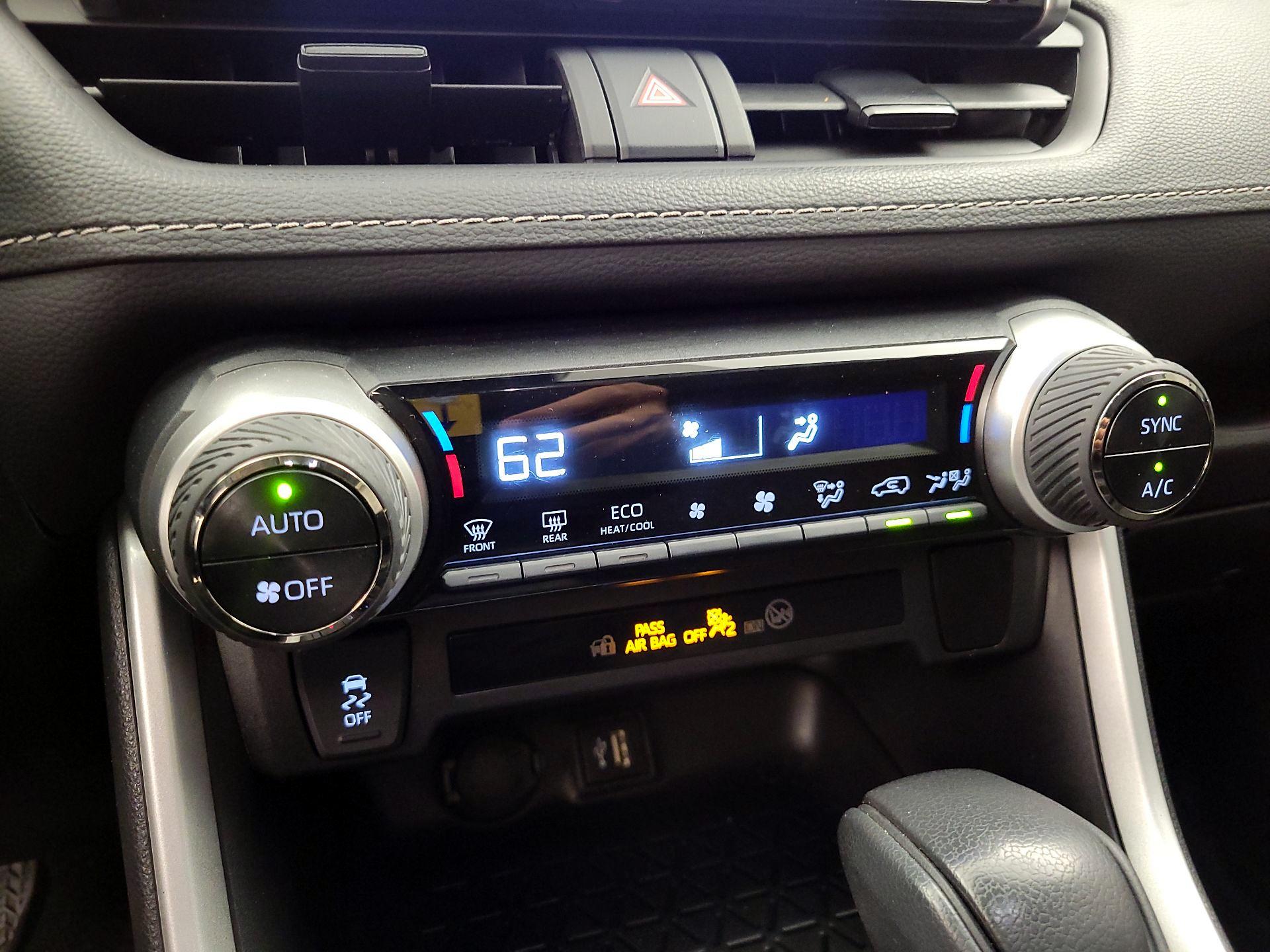 Thumbnail: 2024 Toyota RAV4 - 16