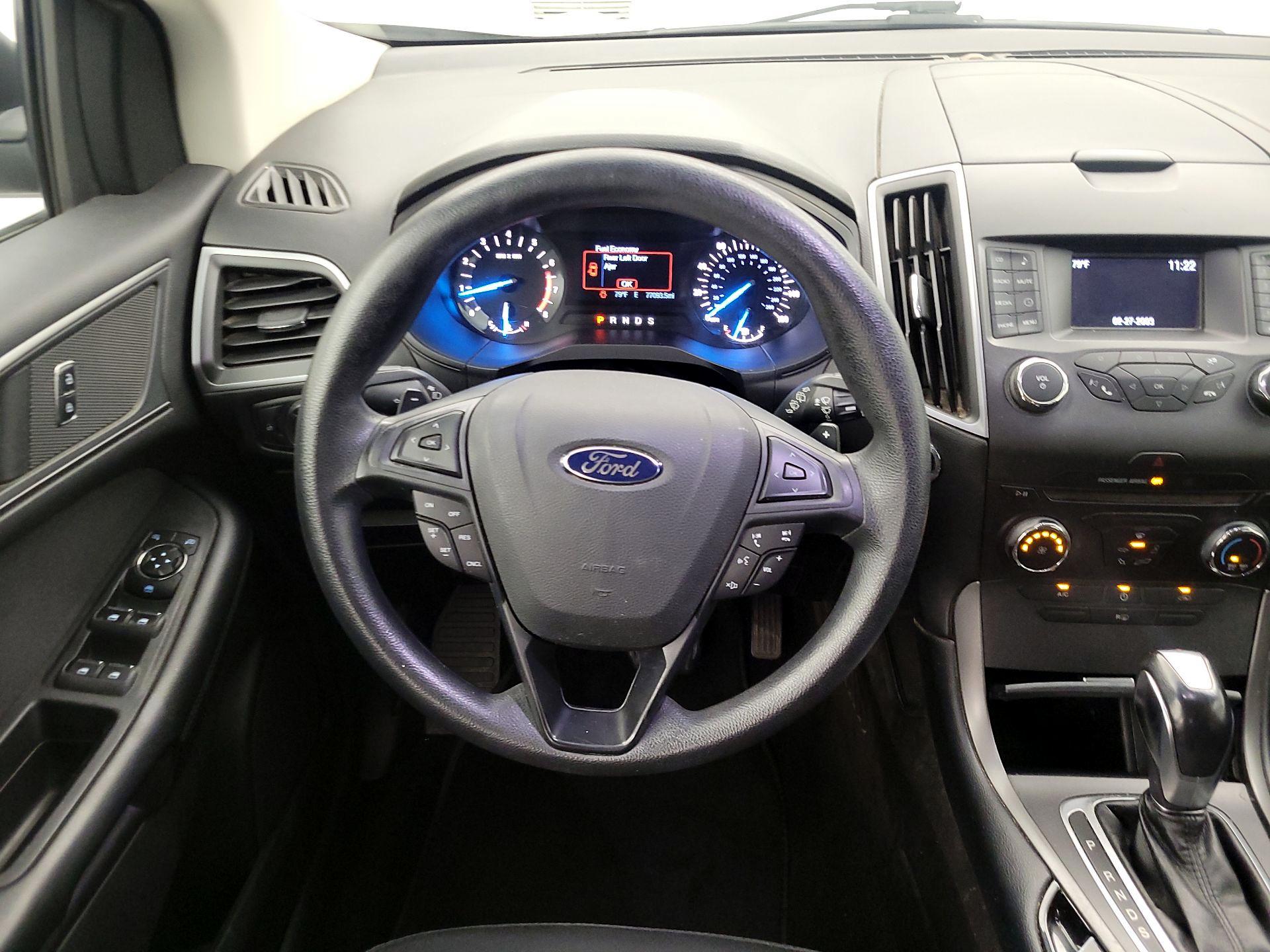 Thumbnail: 2017 Ford Edge - 10