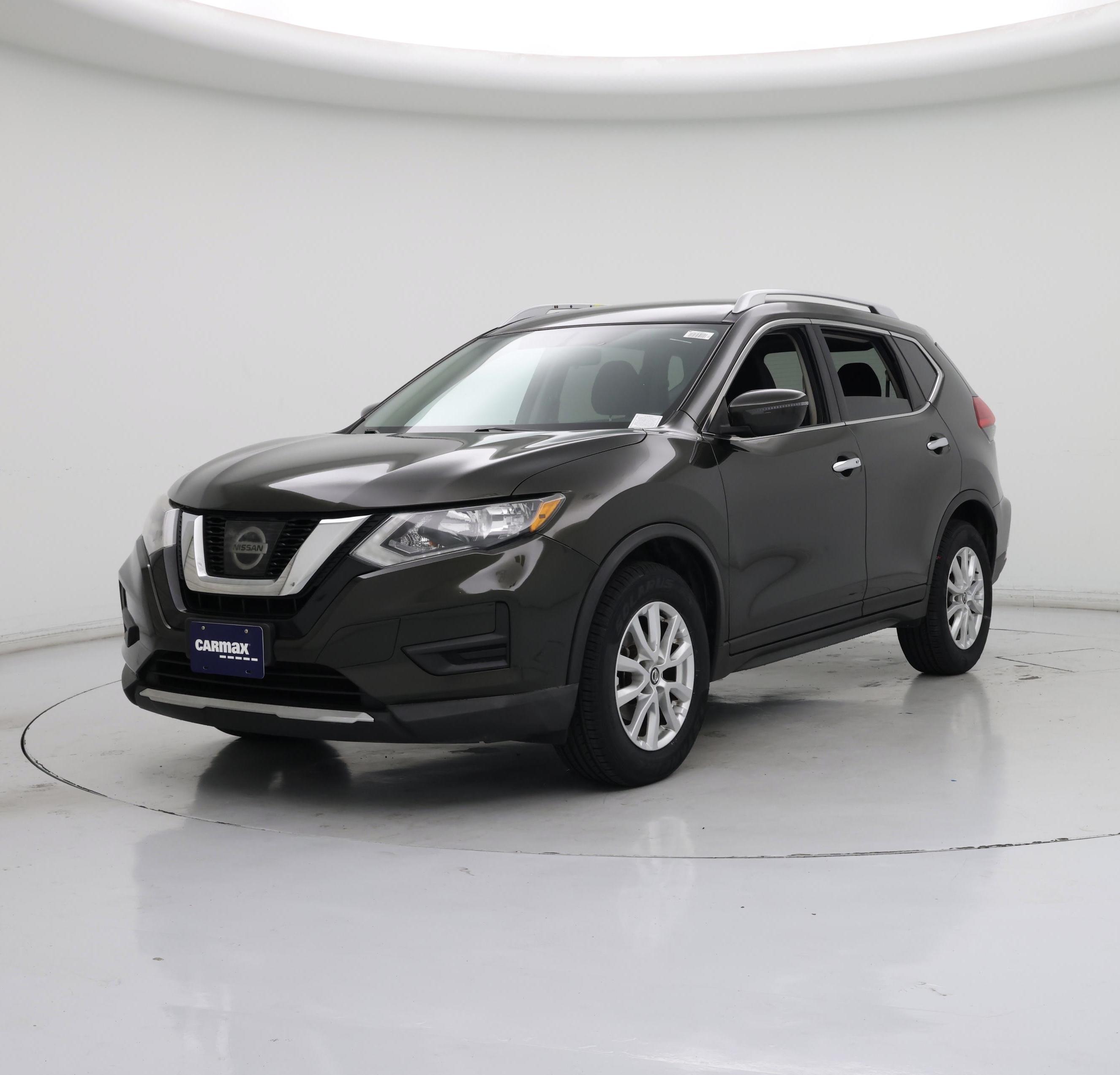 Thumbnail: 2017 Nissan Rogue - 4
