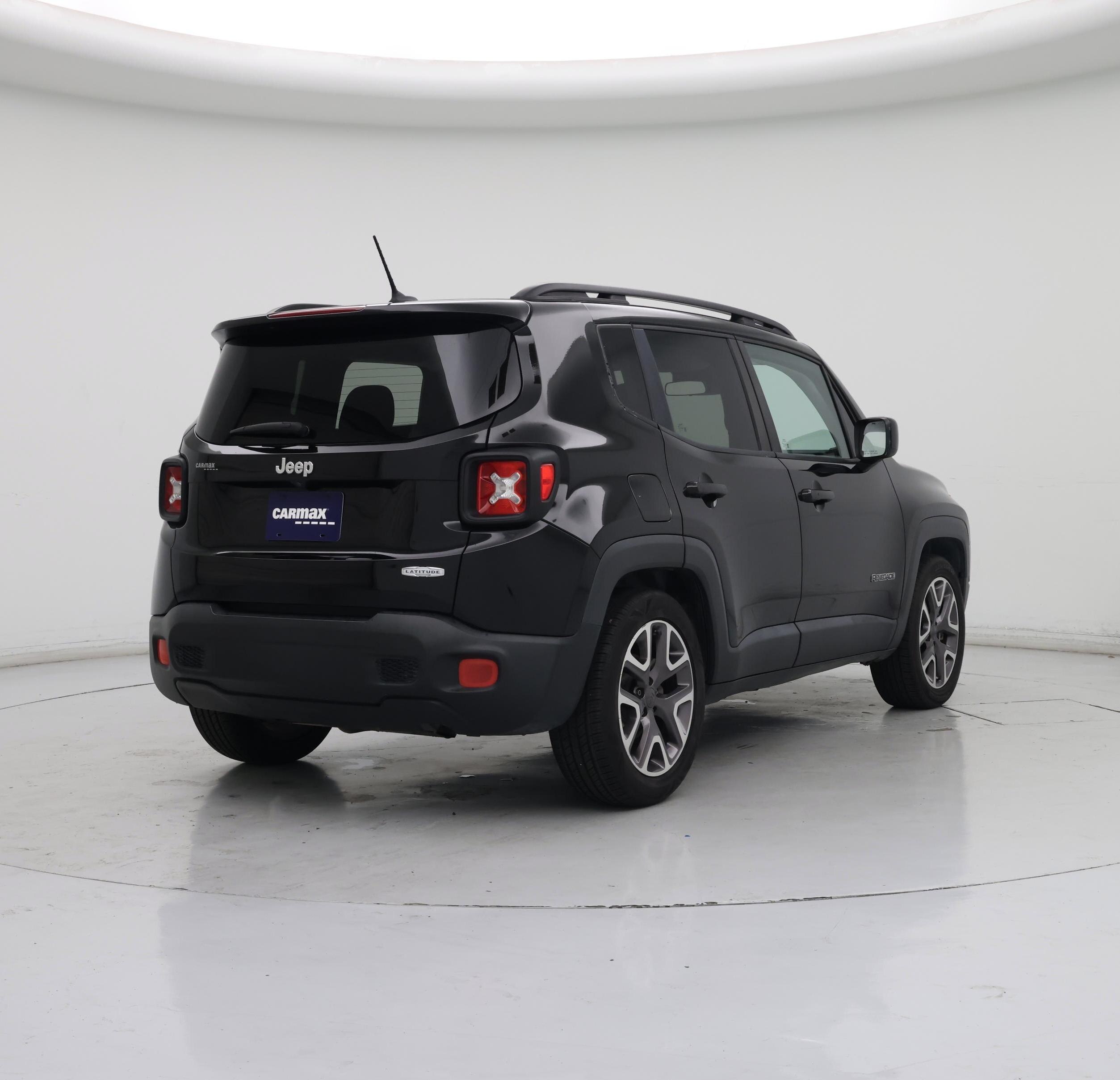 Thumbnail: 2015 Jeep Renegade - 8