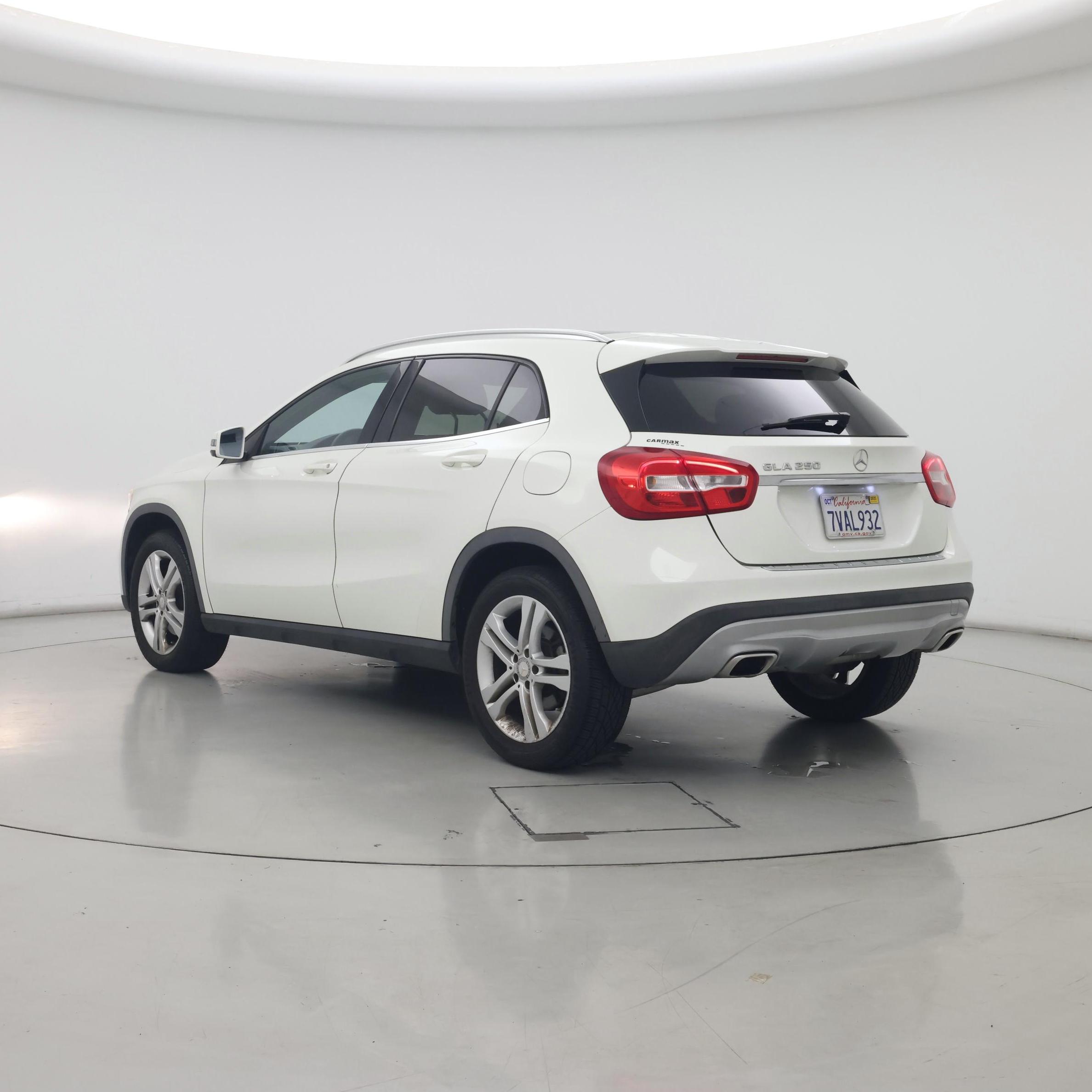 Thumbnail: 2017 Mercedes-Benz GLA - 2