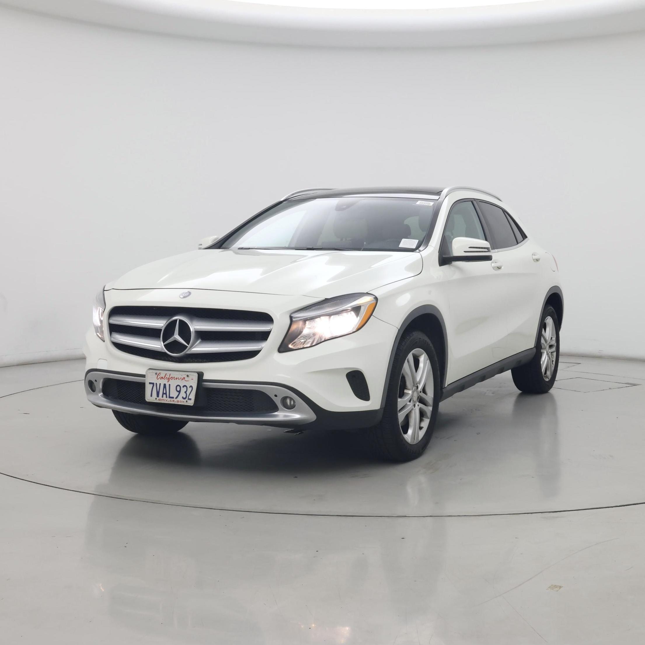 Thumbnail: 2017 Mercedes-Benz GLA - 4