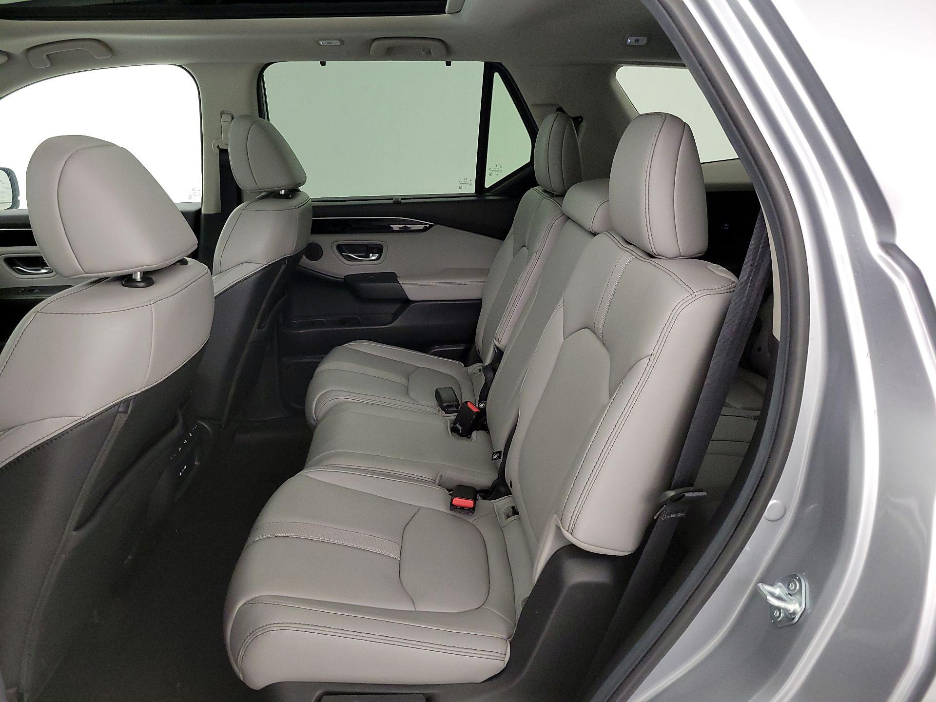 Thumbnail: 2025 Honda Pilot - 20