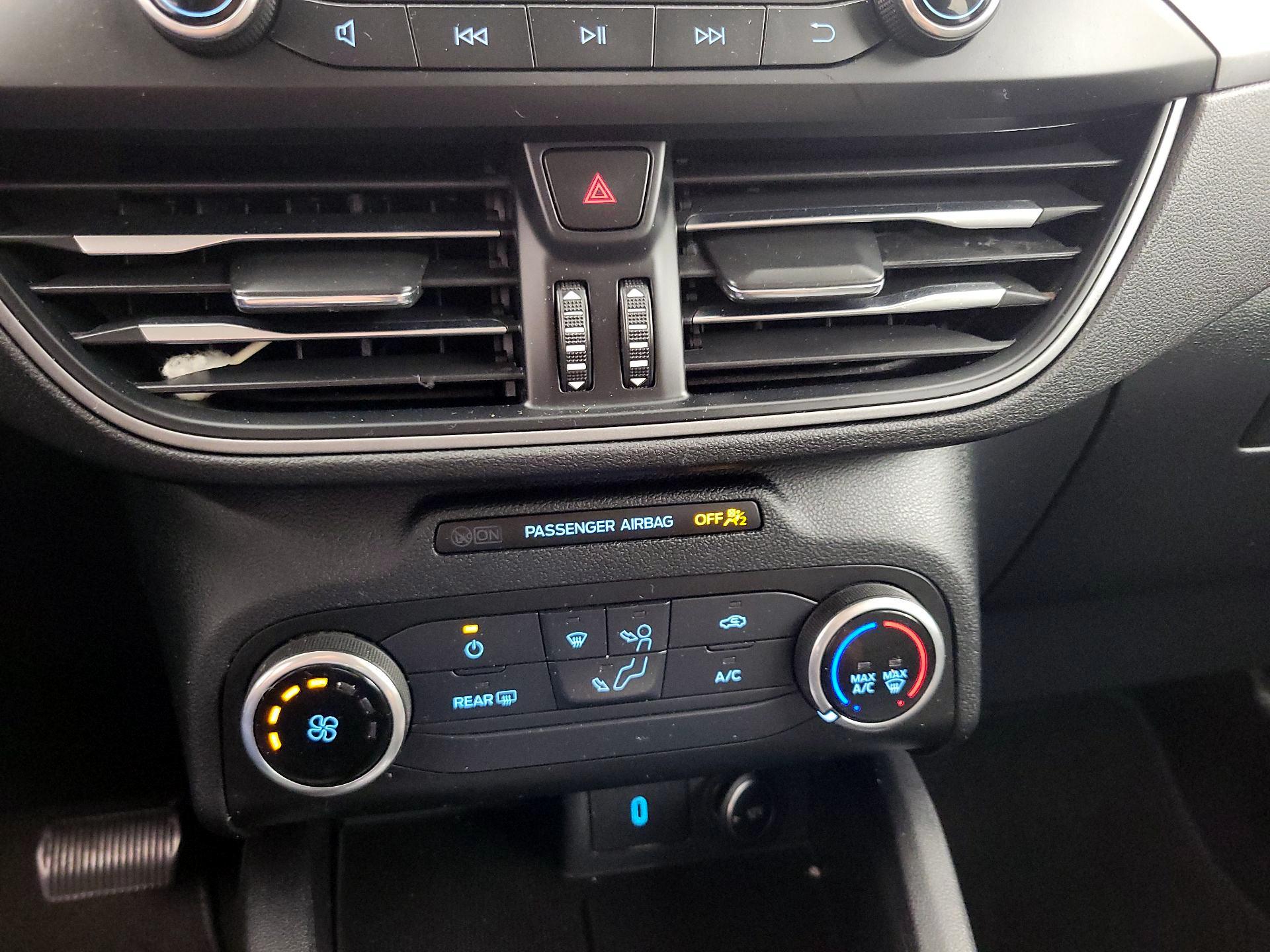 Thumbnail: 2020 Ford Escape - 16