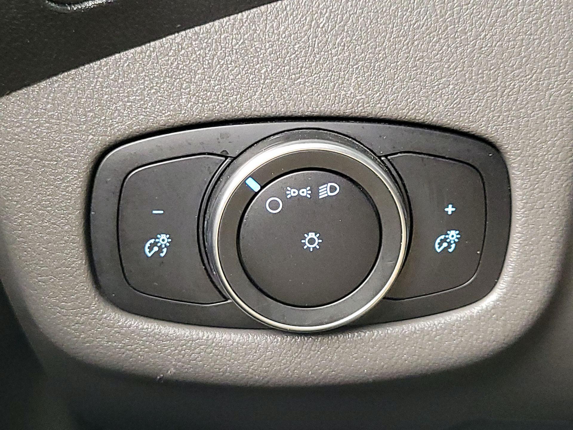 Thumbnail: 2019 Ford Transit Series - 13