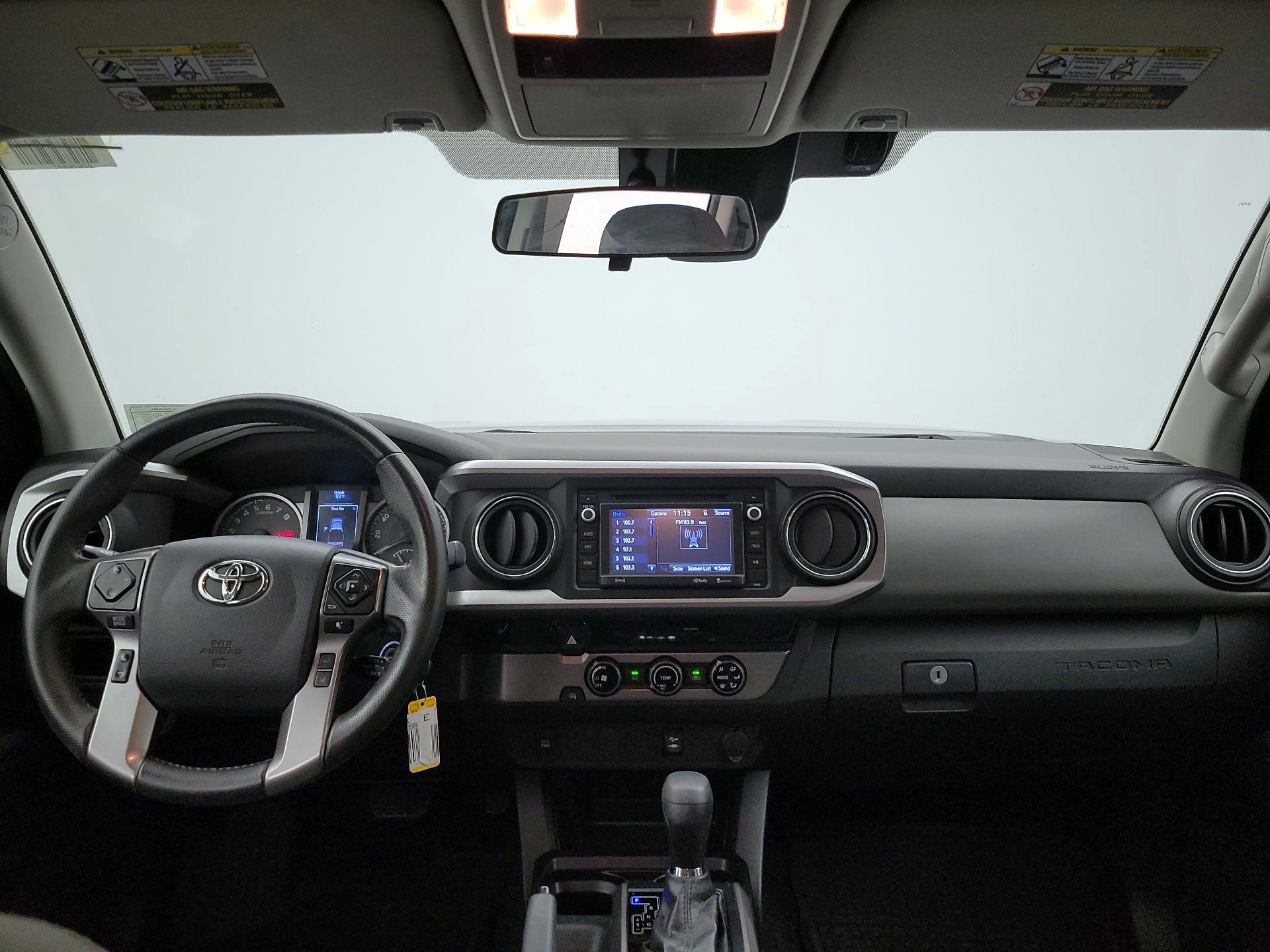 Thumbnail: 2018 Toyota Tacoma - 9