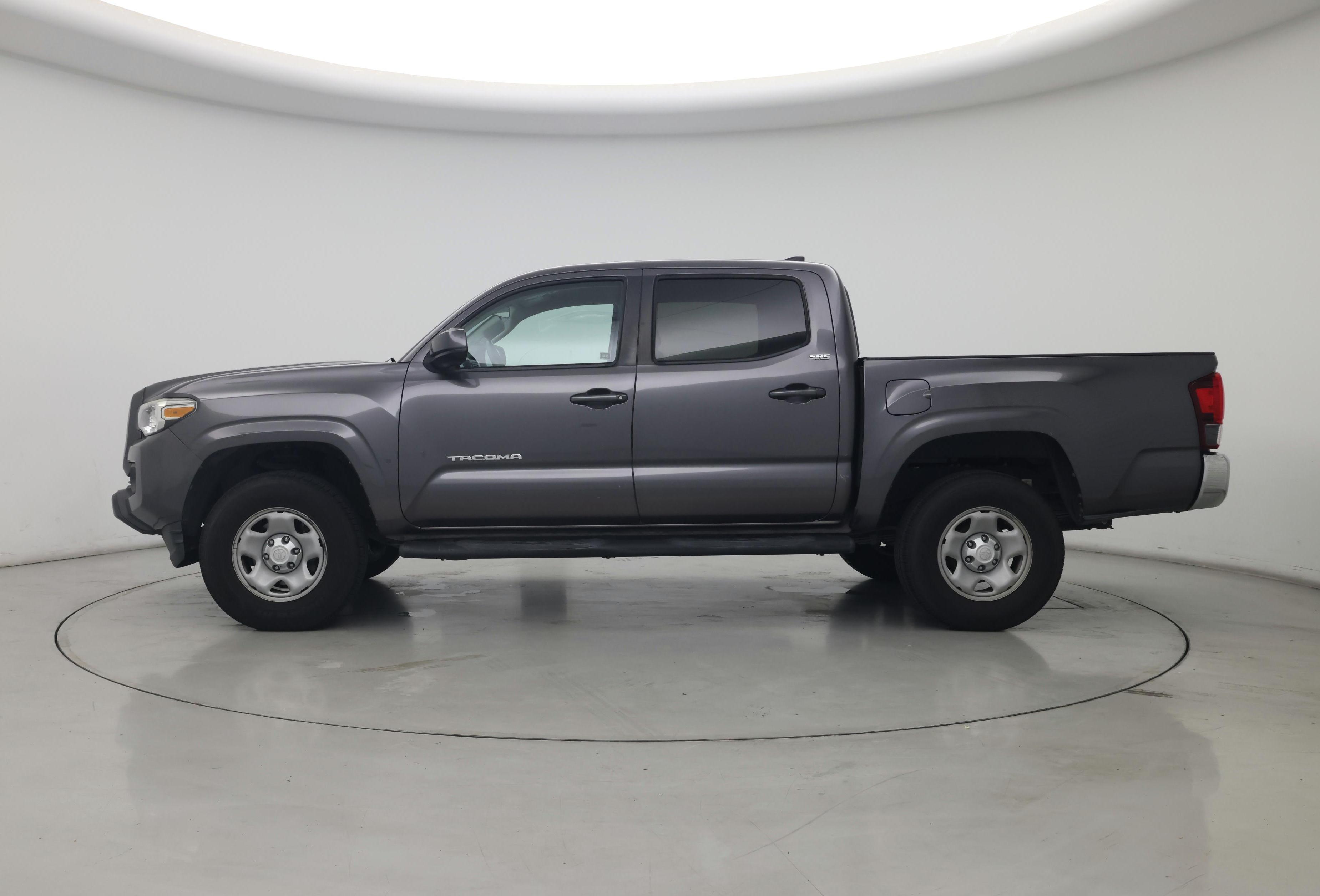Thumbnail: 2018 Toyota Tacoma - 3
