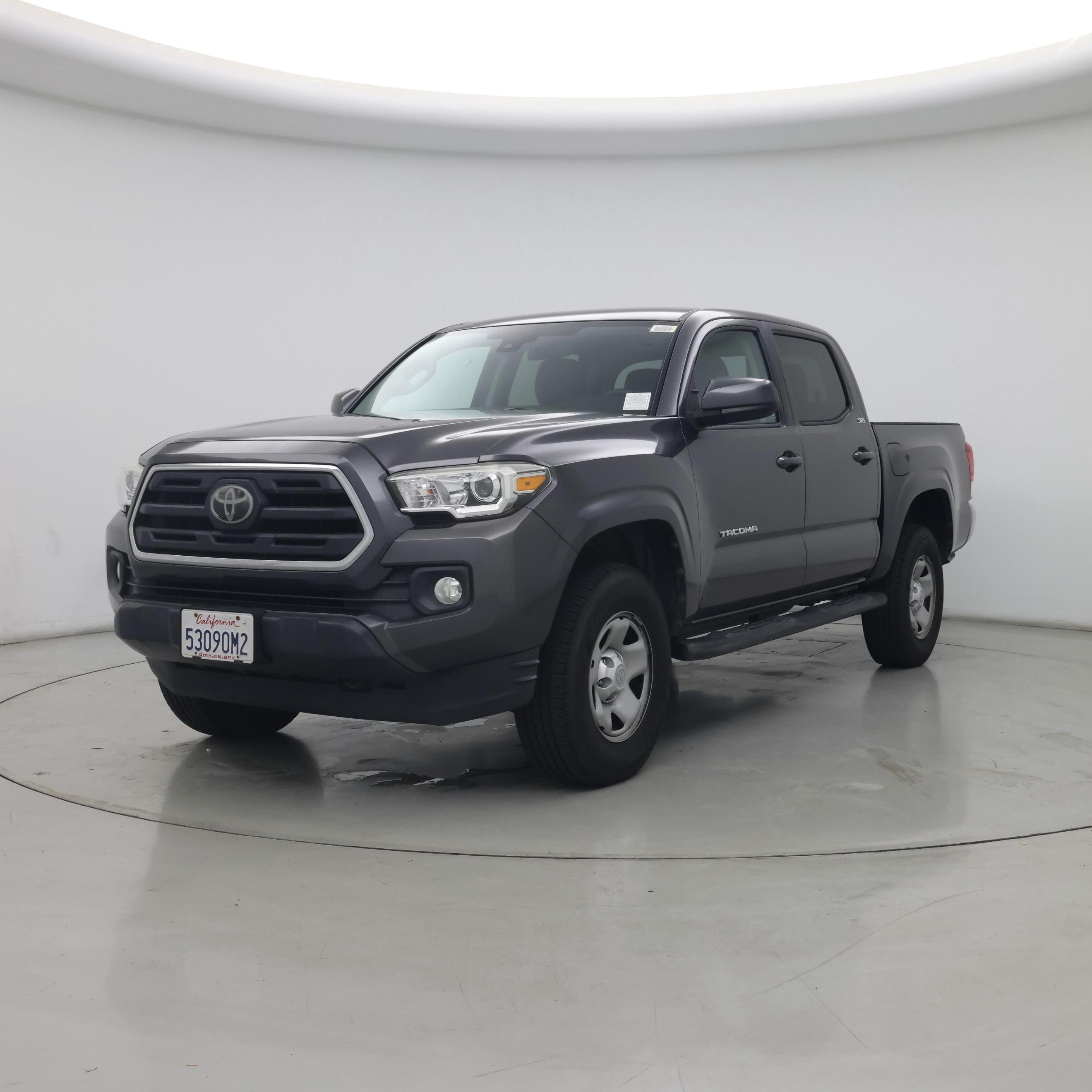 Thumbnail: 2018 Toyota Tacoma - 4