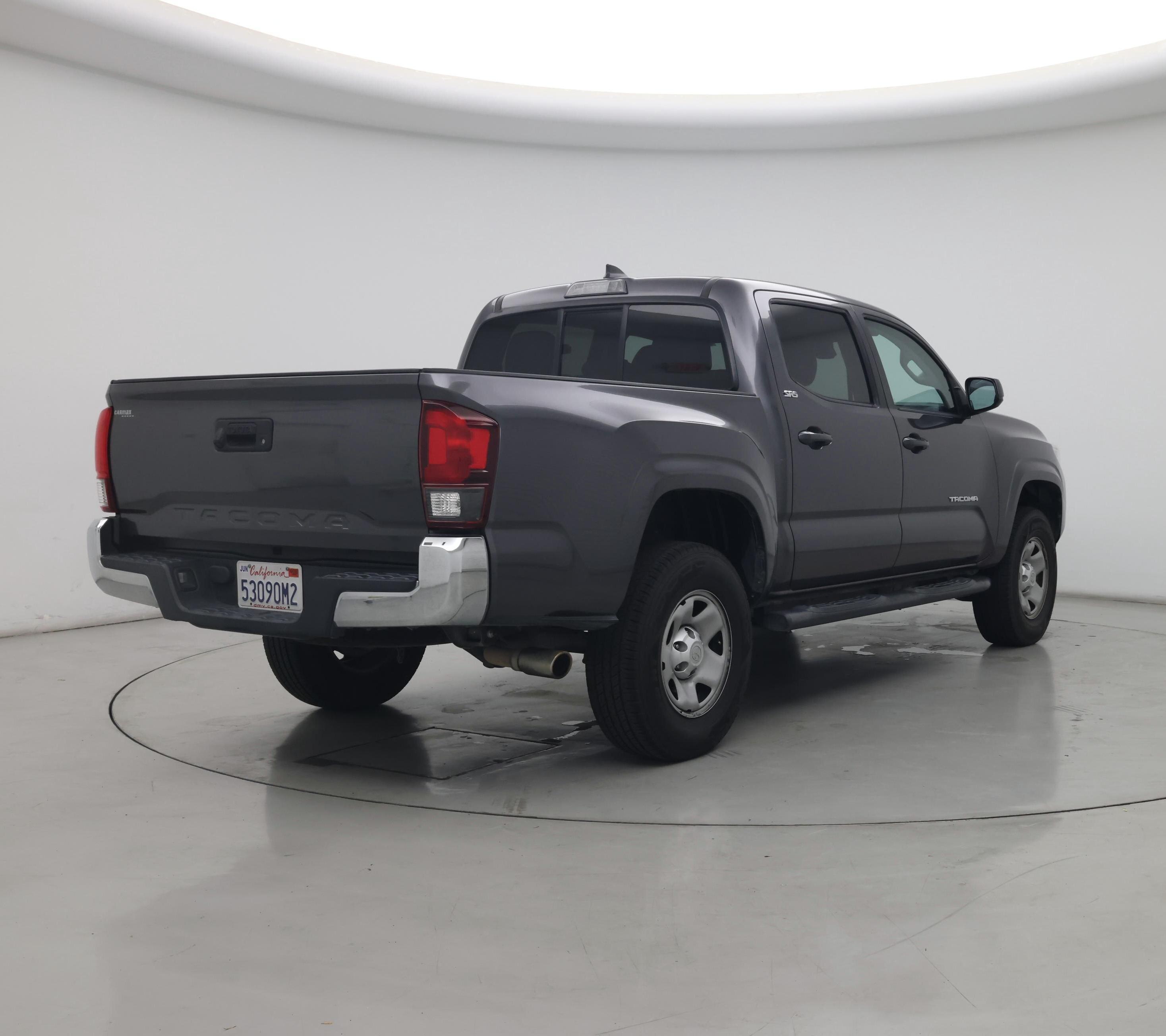 Thumbnail: 2018 Toyota Tacoma - 8
