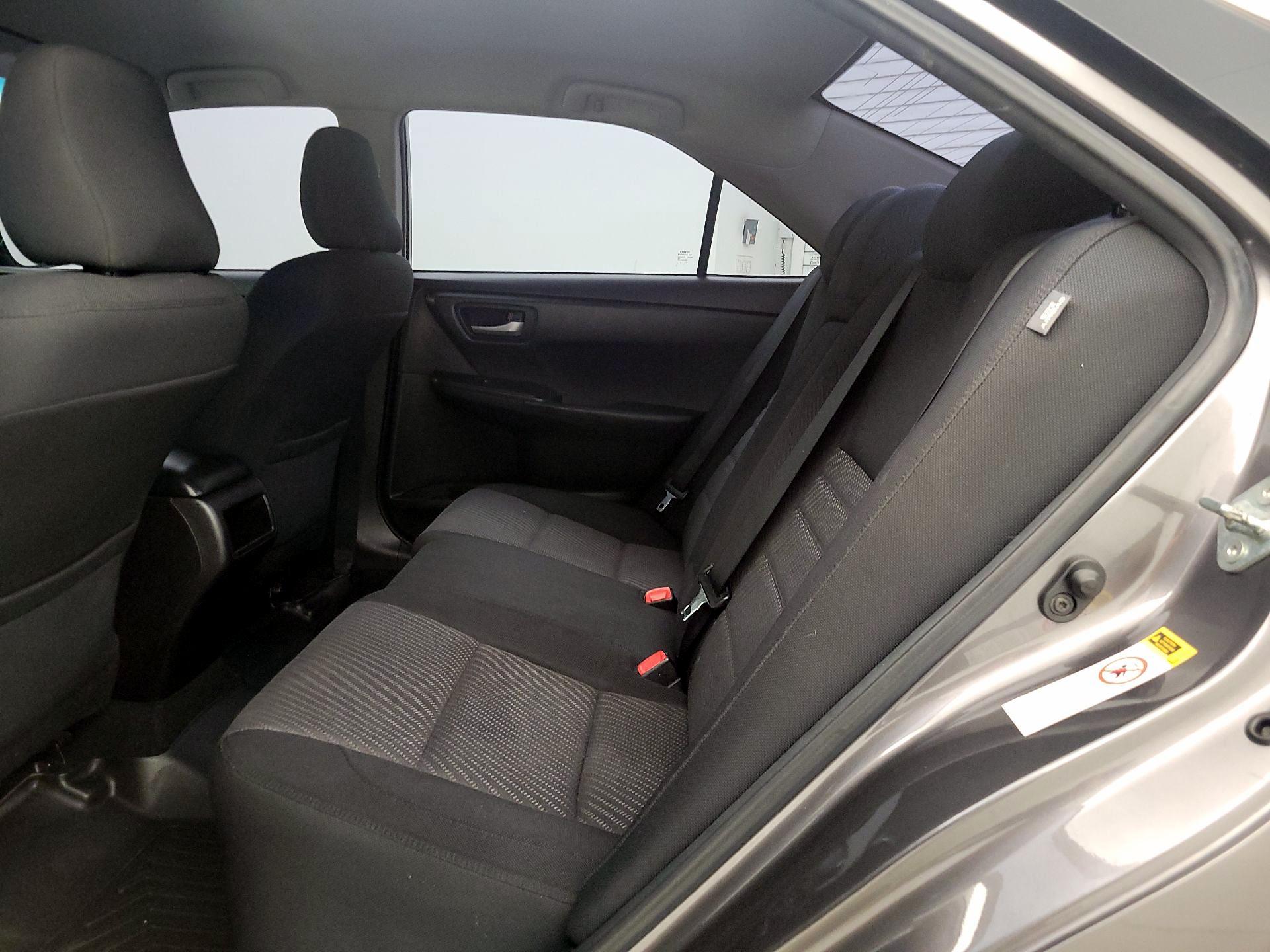 Thumbnail: 2016 Toyota Camry - 19