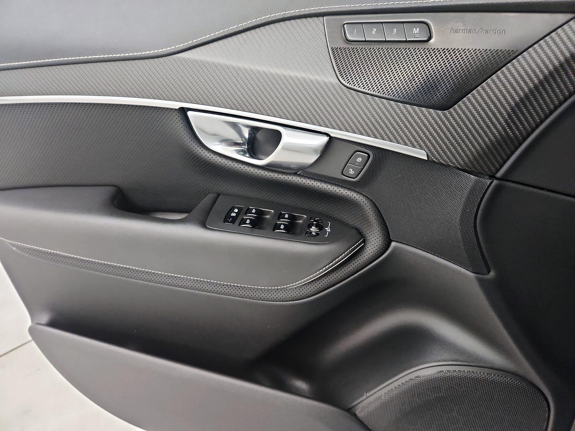 Thumbnail: 2019 Volvo XC90 - 12