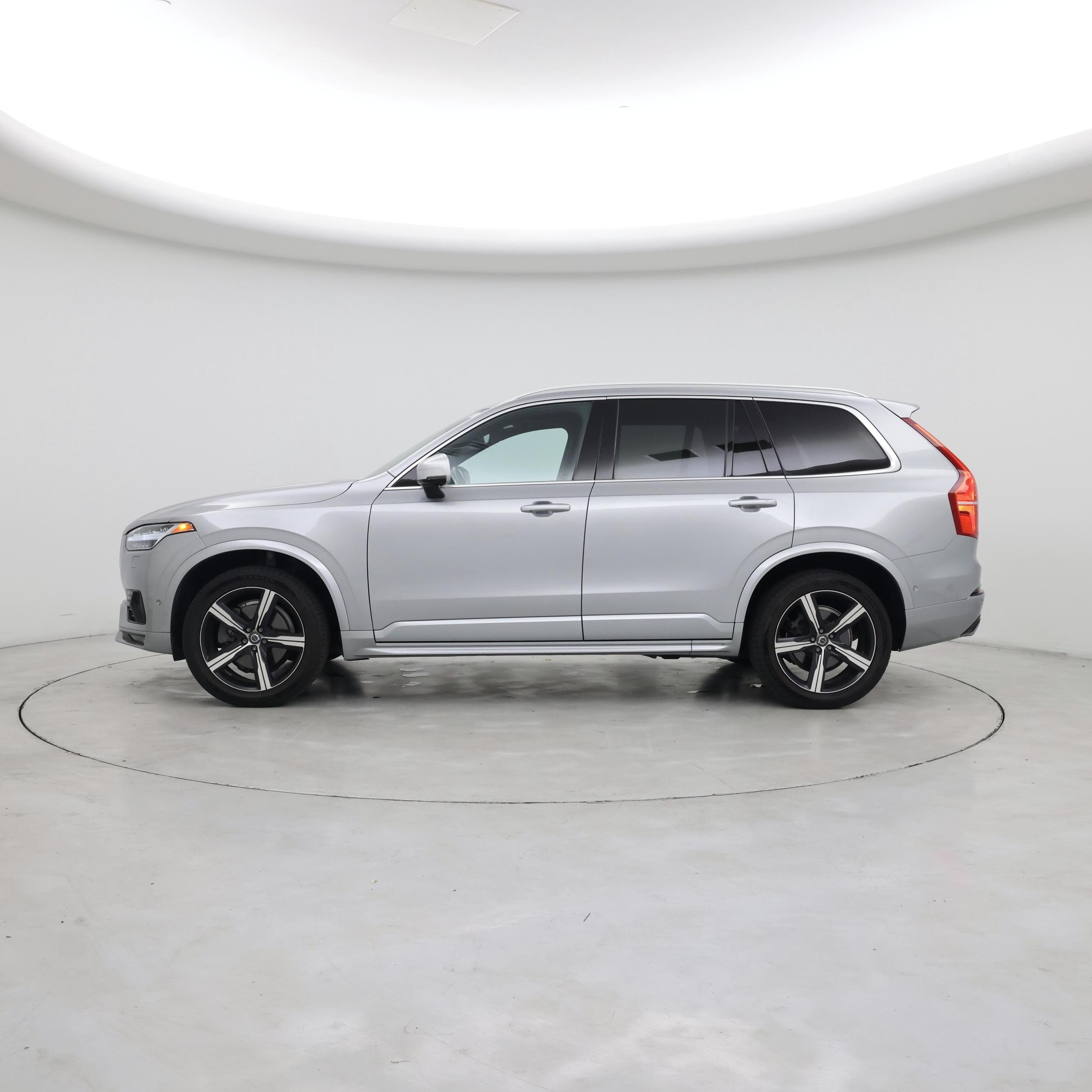 Thumbnail: 2019 Volvo XC90 - 3