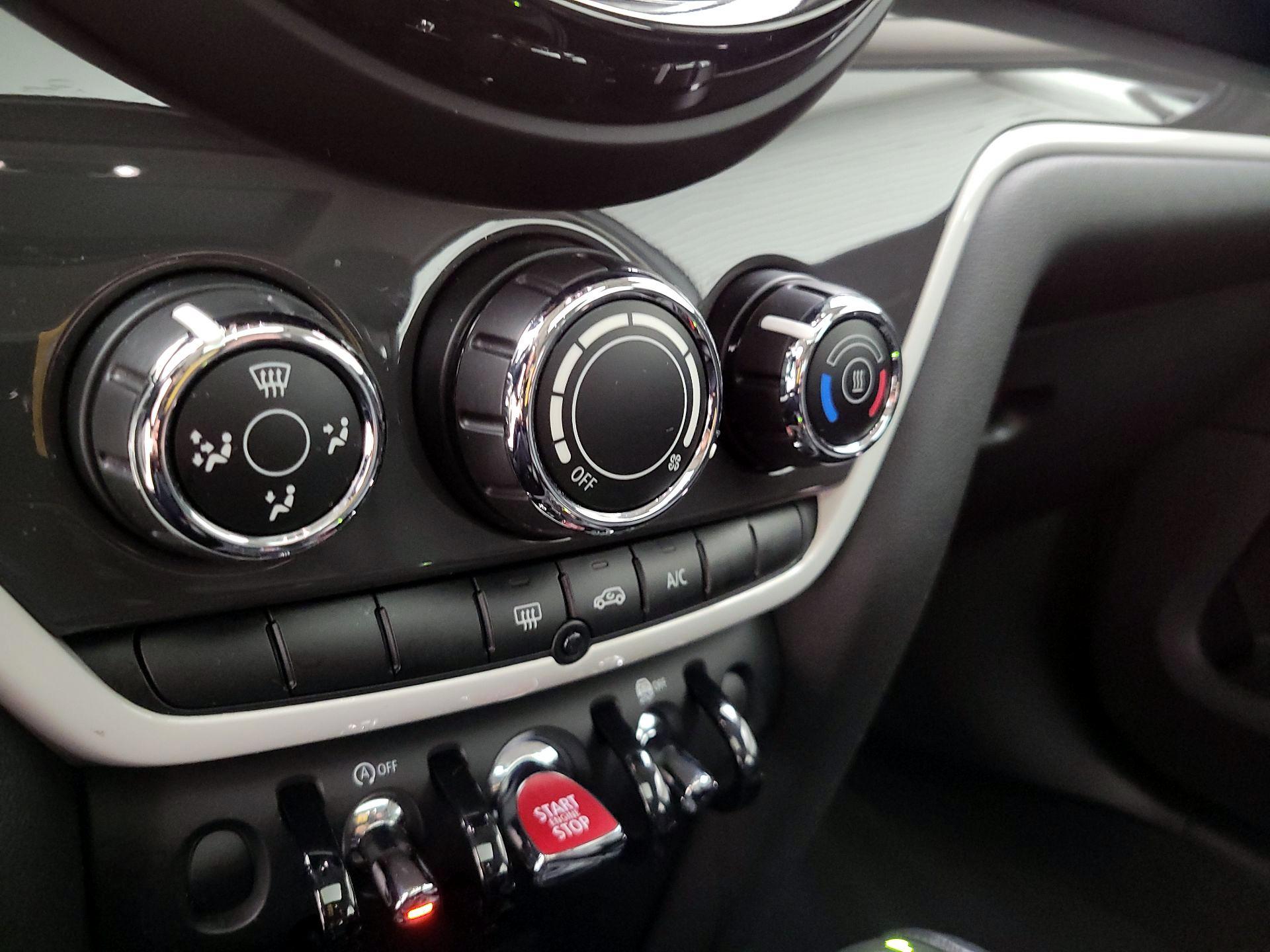 Thumbnail: 2019 MINI Cooper Countryman - 16