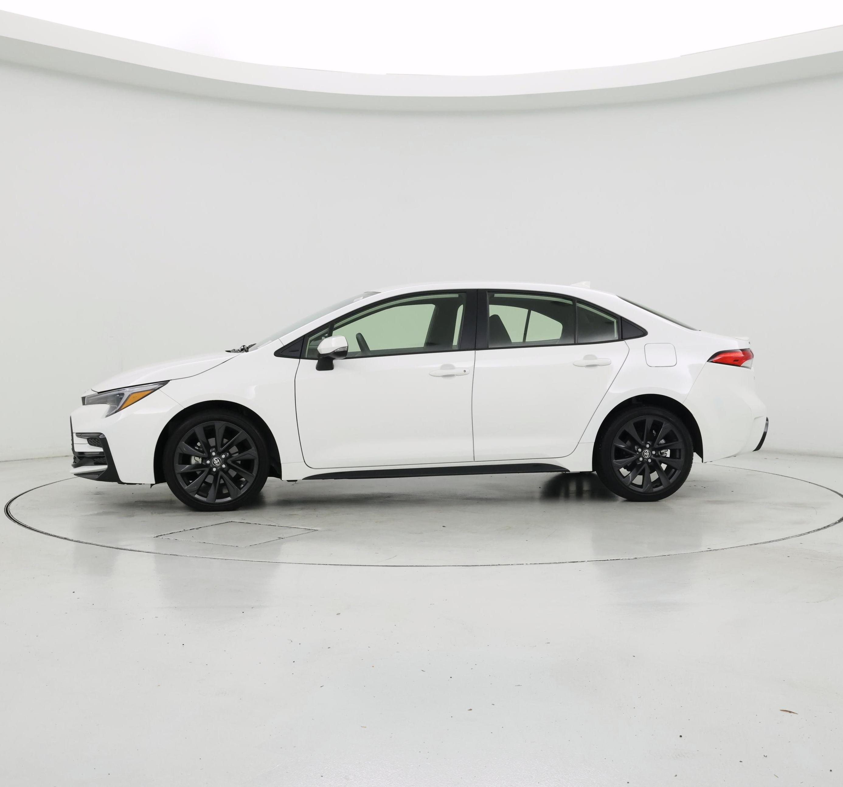 Thumbnail: 2024 Toyota Corolla - 3
