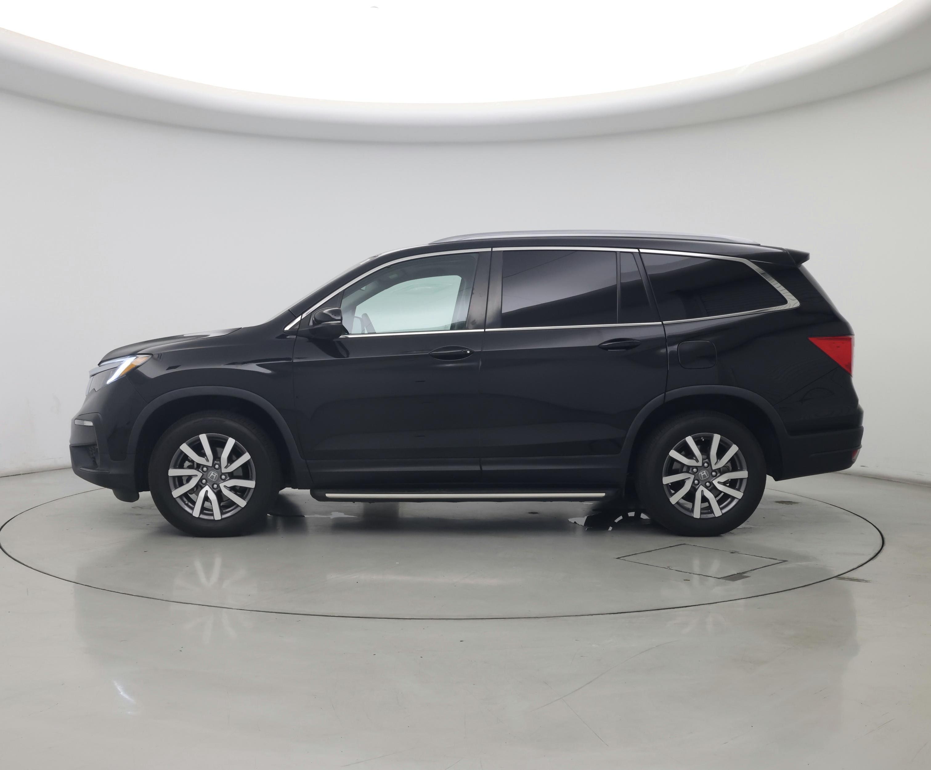 Thumbnail: 2021 Honda Pilot - 3