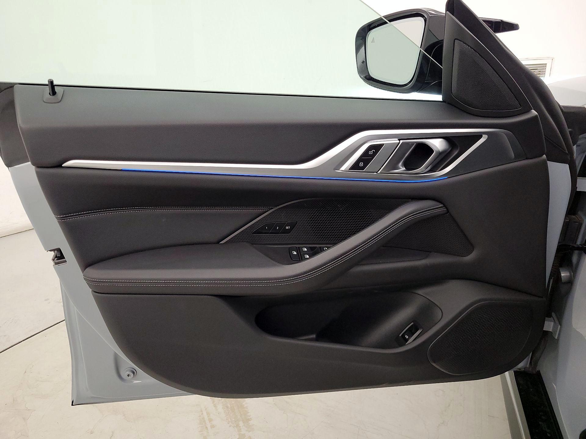Thumbnail: 2023 BMW i4 - 12