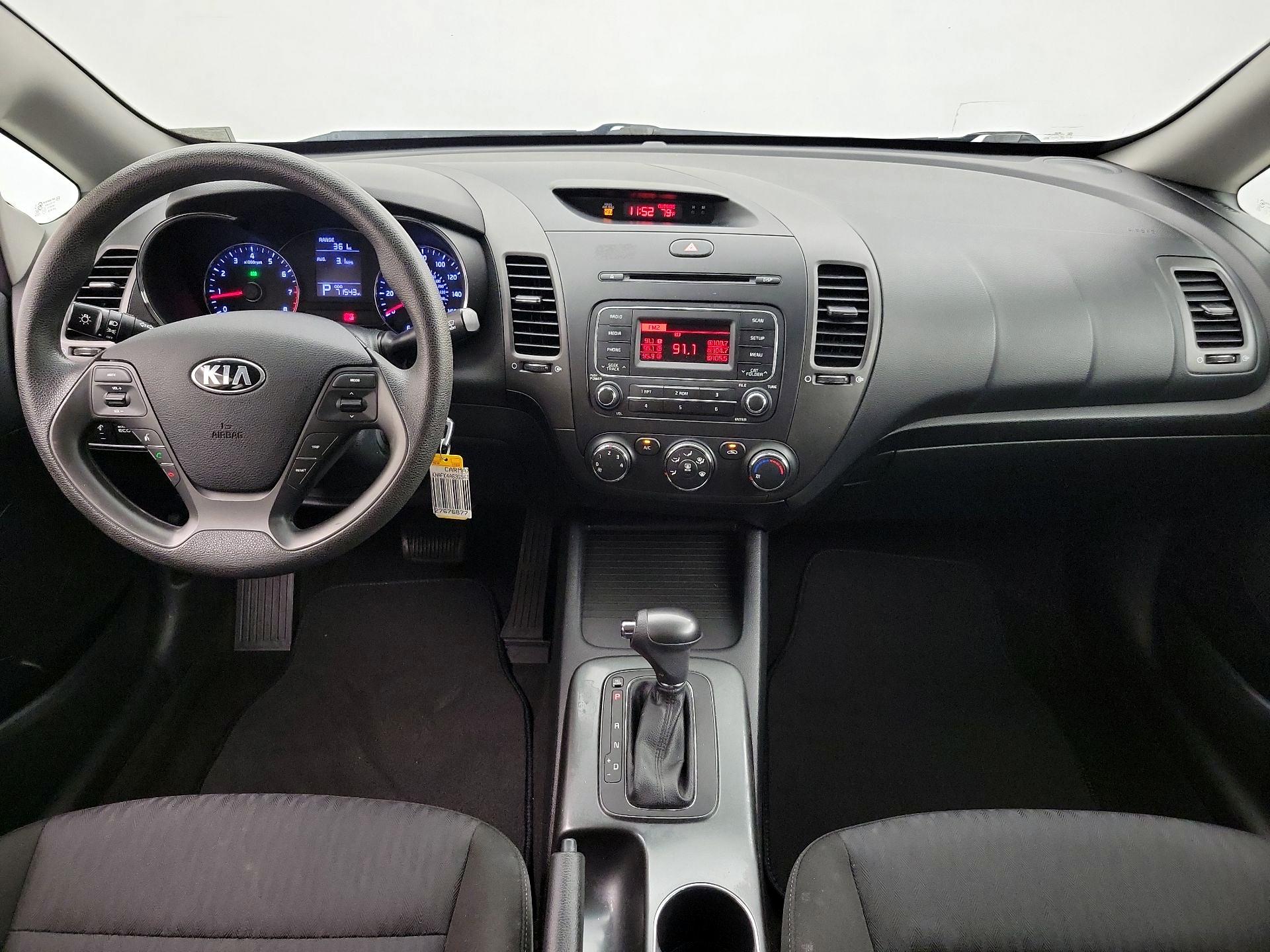 Thumbnail: 2016 Kia Forte - 9
