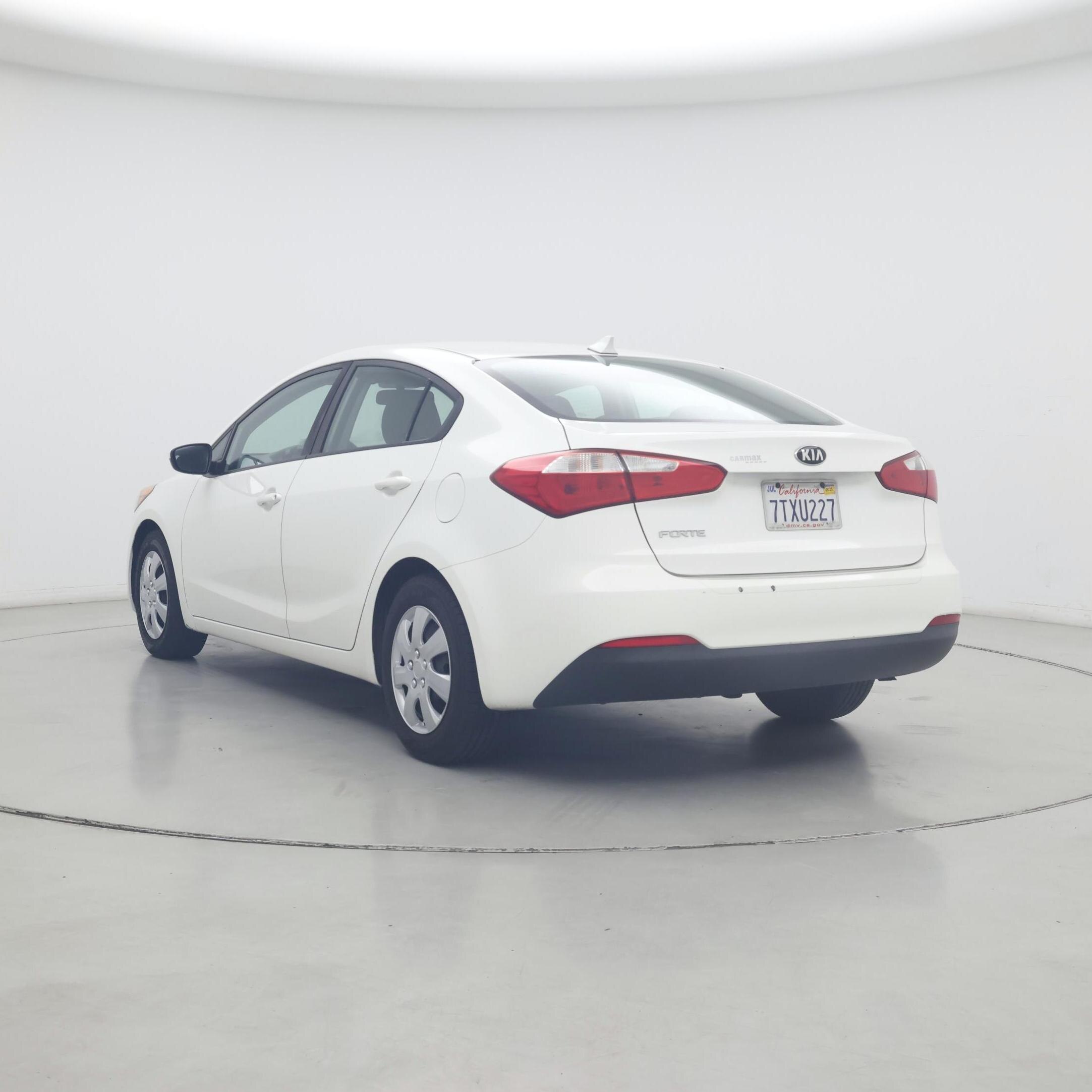 Thumbnail: 2016 Kia Forte - 2