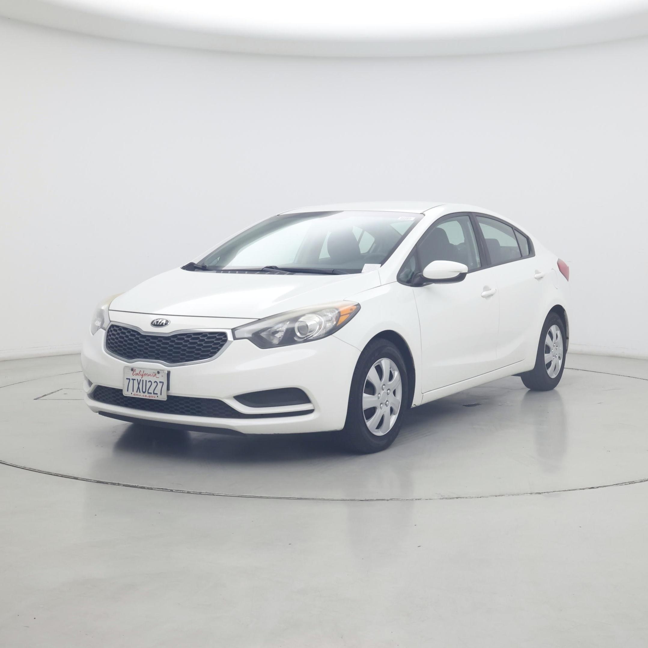 Thumbnail: 2016 Kia Forte - 4