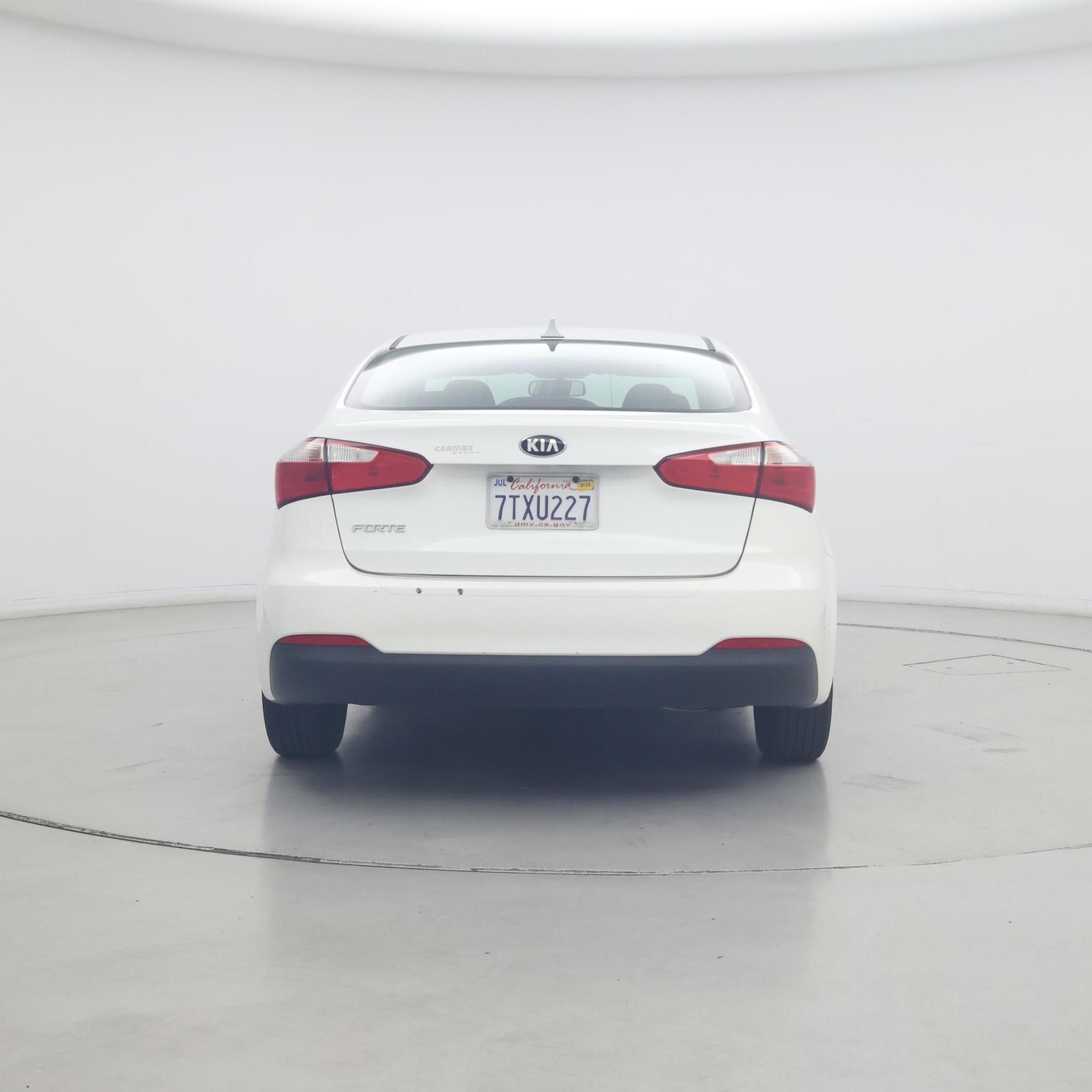Thumbnail: 2016 Kia Forte - 6