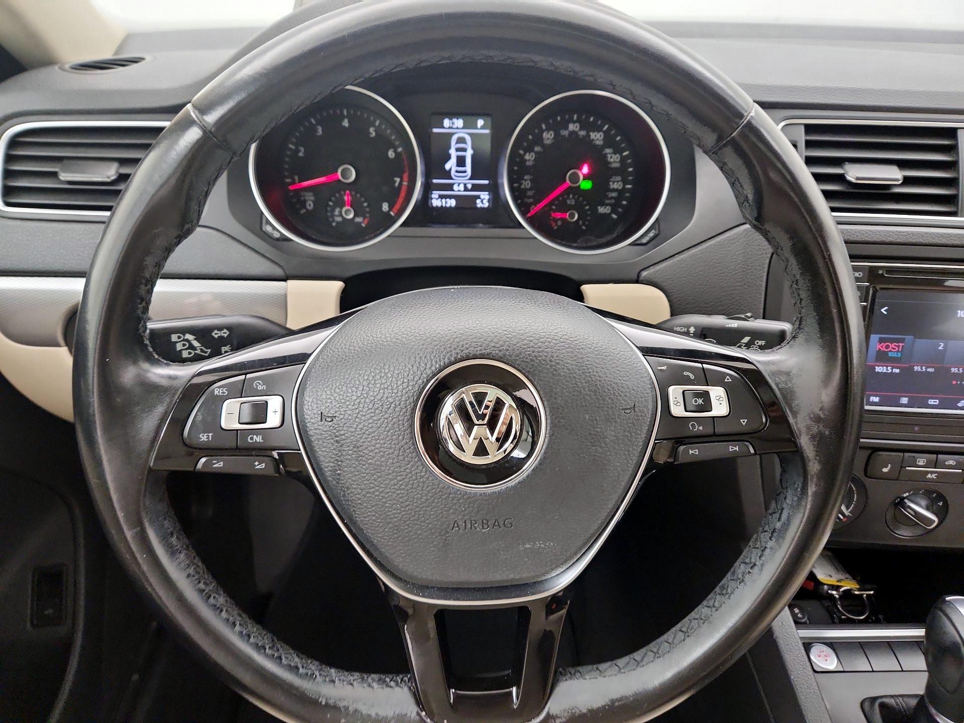 Thumbnail: 2018 Volkswagen Jetta - 10