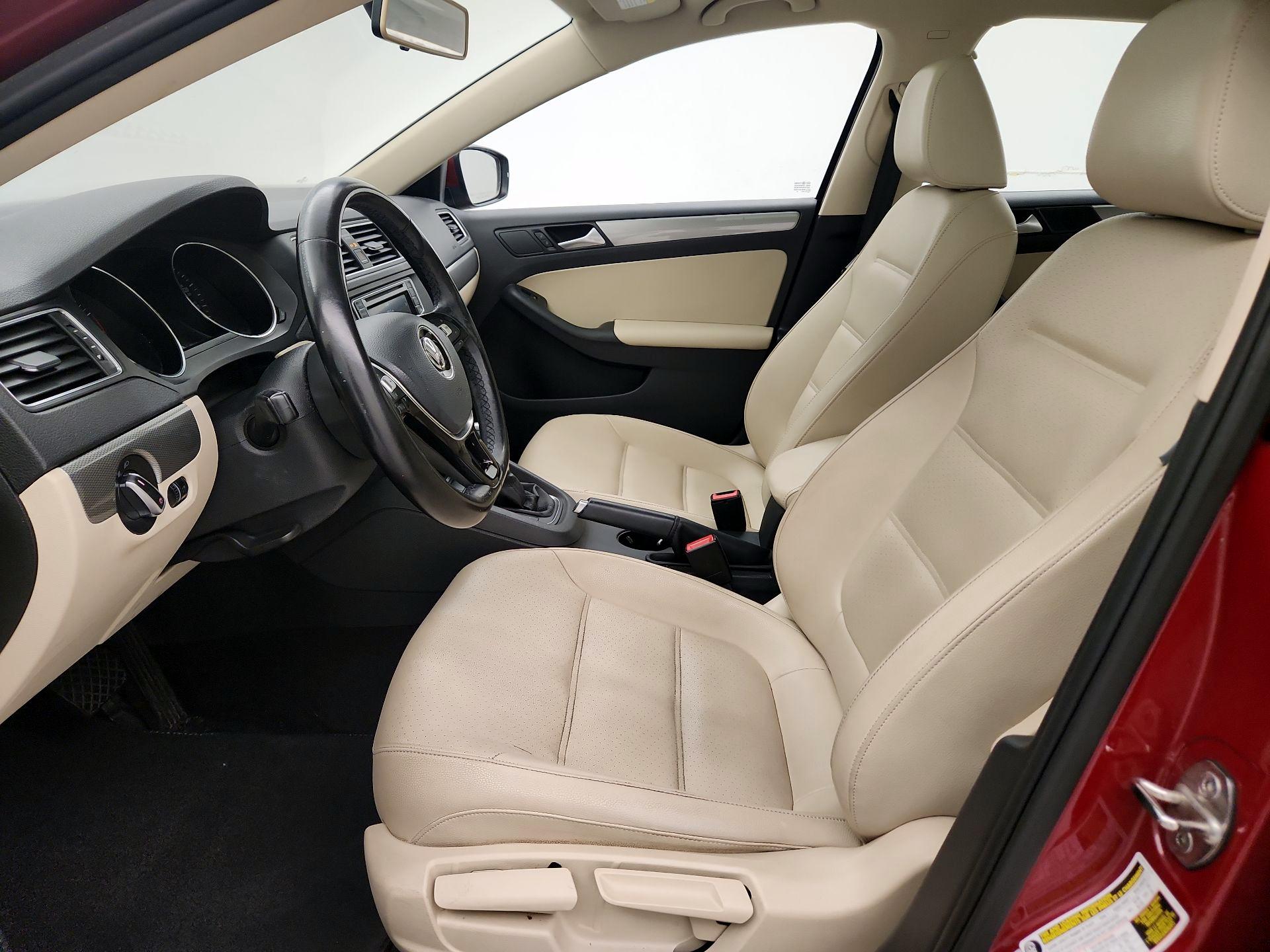 Thumbnail: 2018 Volkswagen Jetta - 11