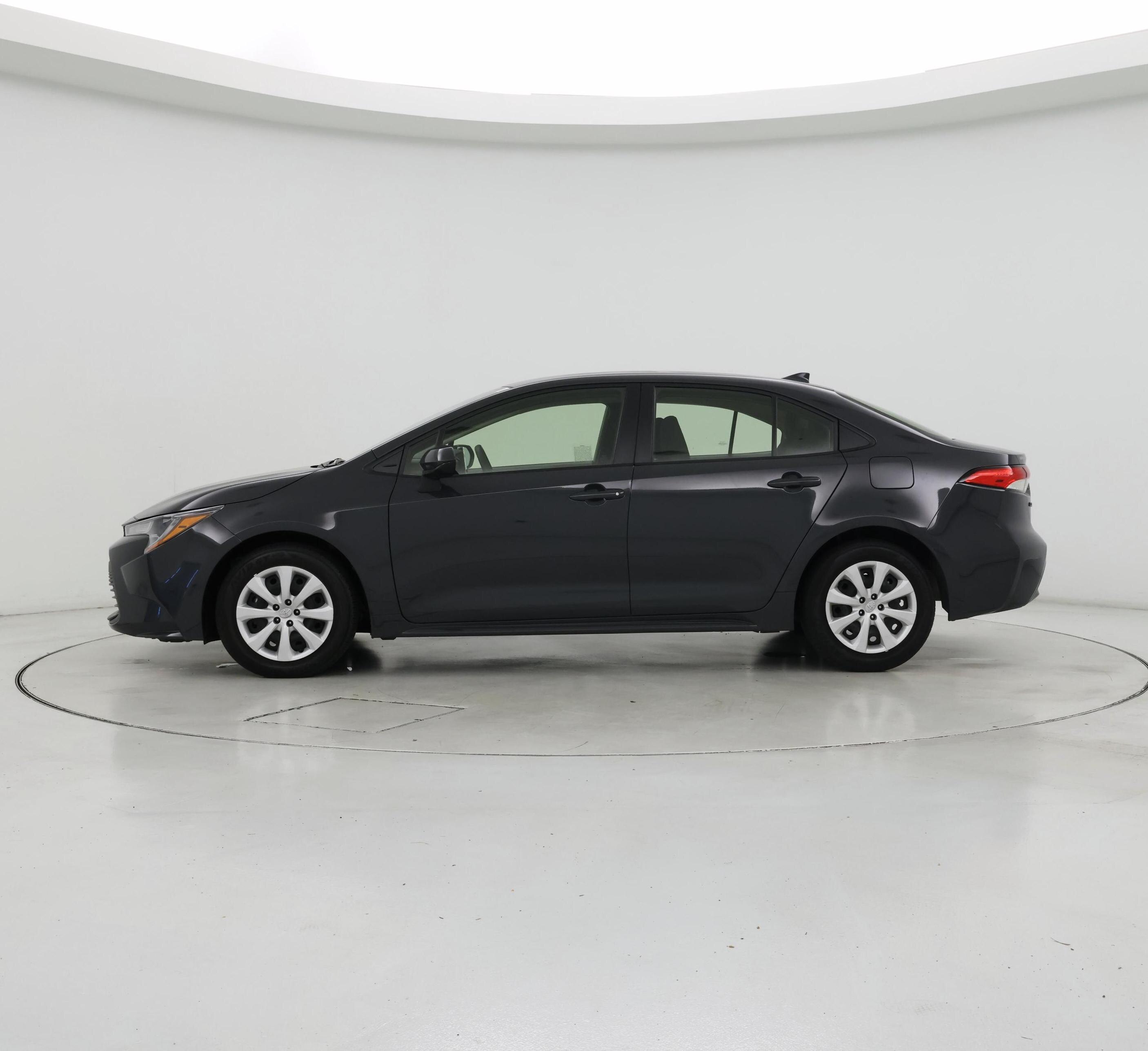 Thumbnail: 2023 Toyota Corolla - 3