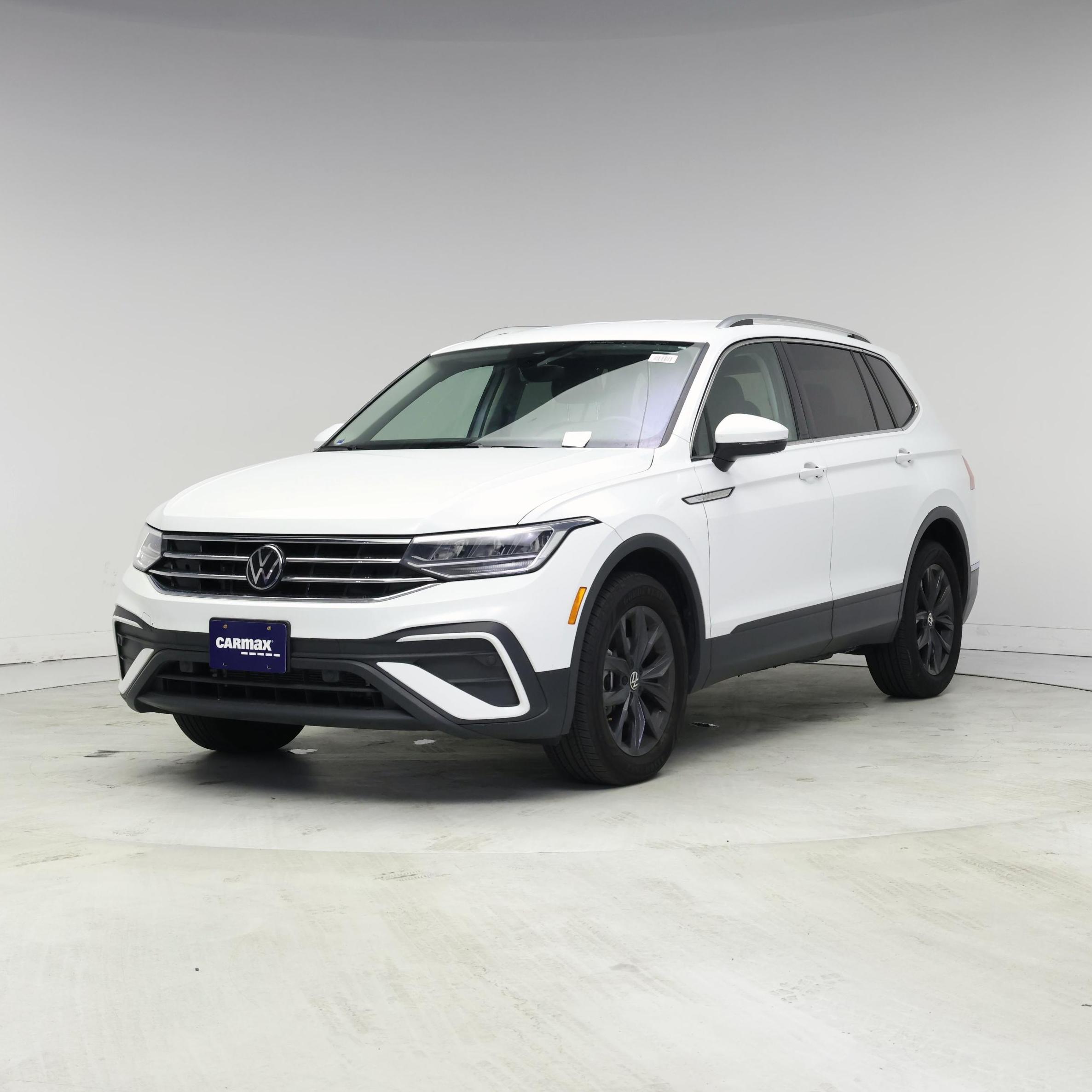 Thumbnail: 2024 Volkswagen Tiguan - 4