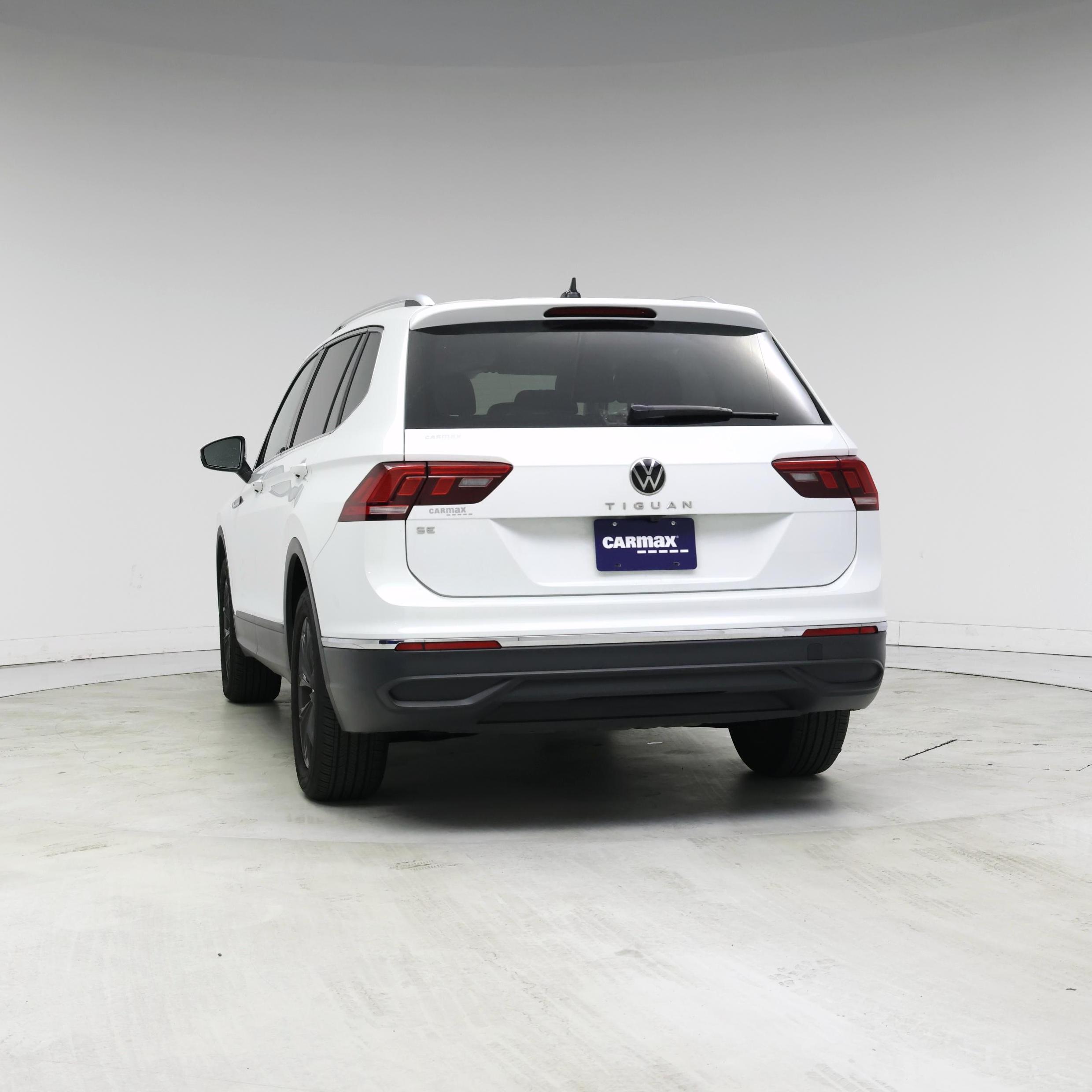 Thumbnail: 2024 Volkswagen Tiguan - 6