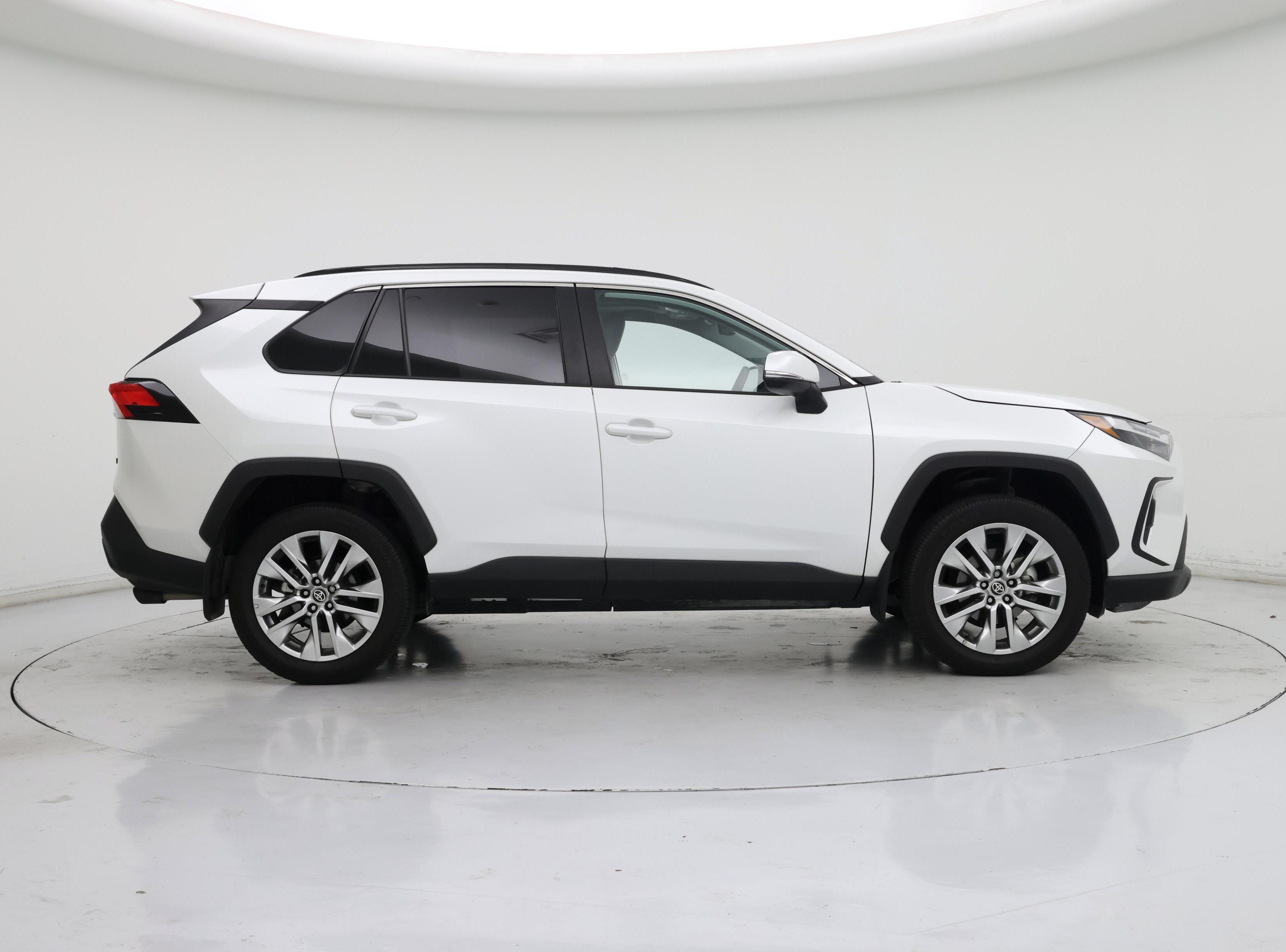 Thumbnail: 2024 Toyota RAV4 - 7