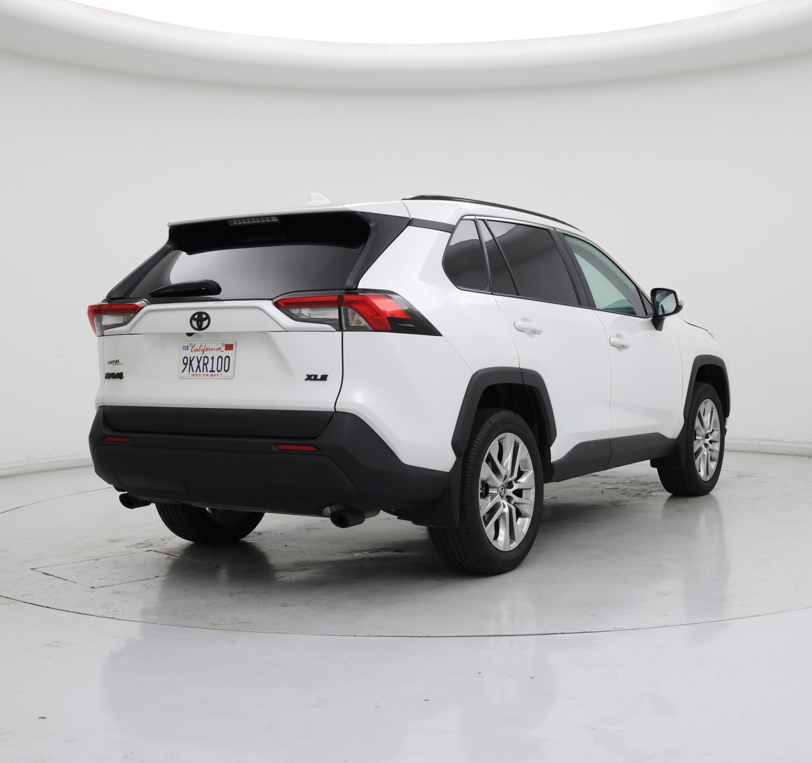 Thumbnail: 2024 Toyota RAV4 - 8