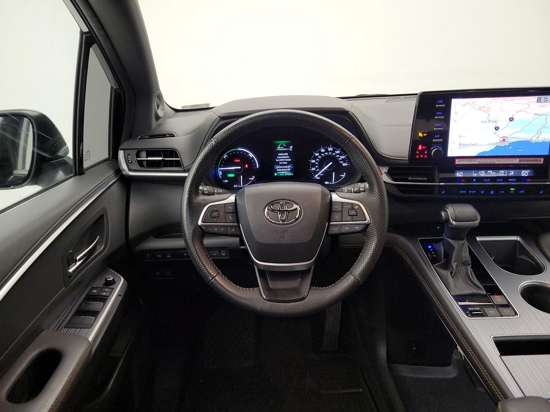 Thumbnail: 2024 Toyota Sienna - 10