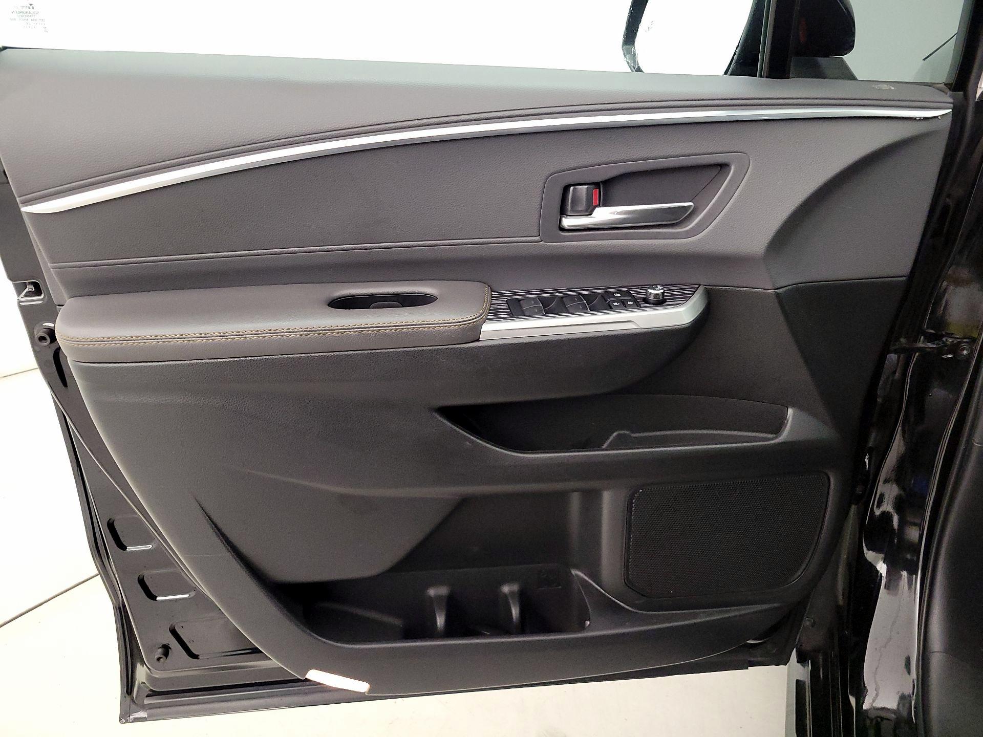 Thumbnail: 2024 Toyota Sienna - 12