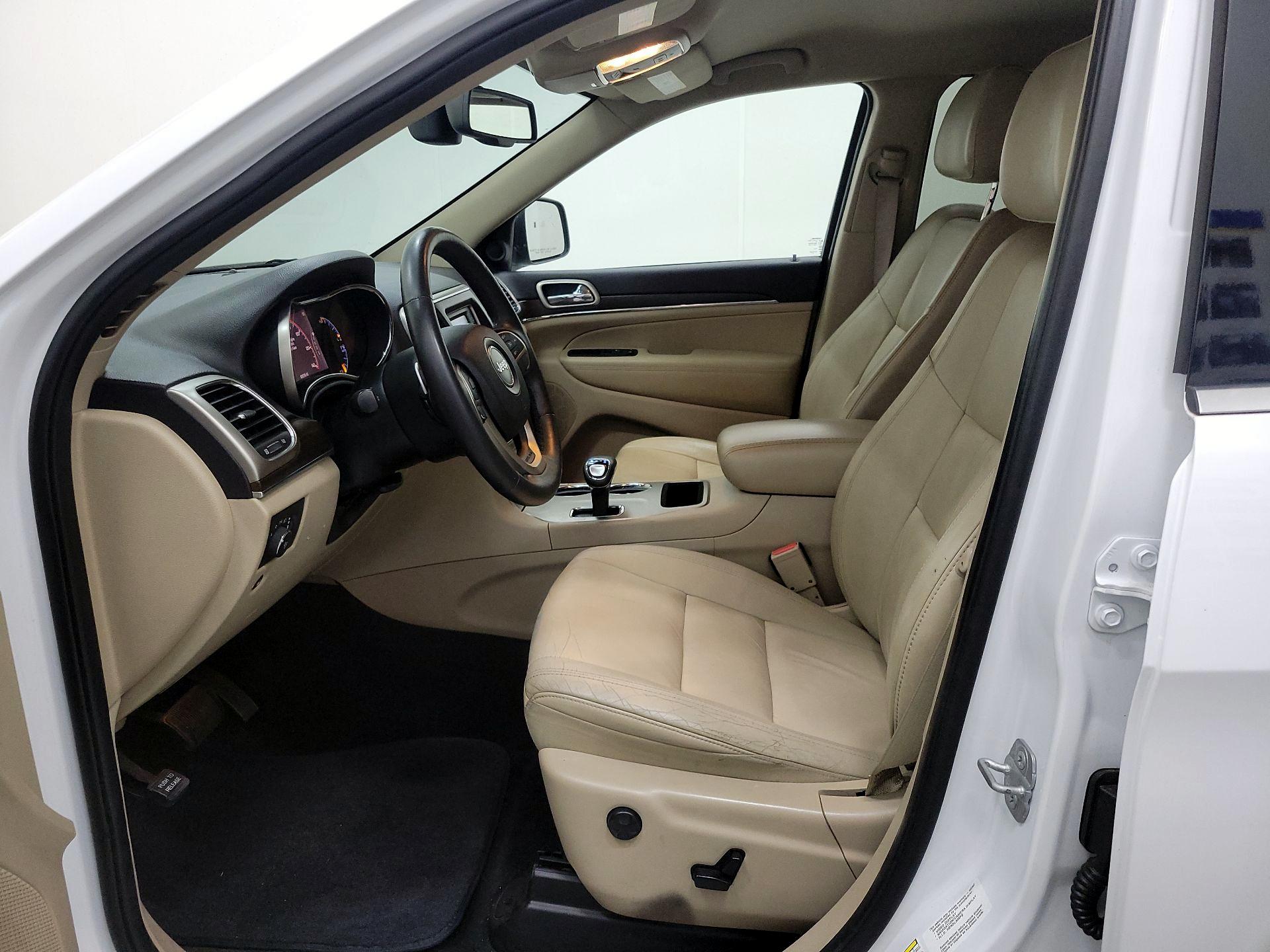 Thumbnail: 2014 Jeep Grand Cherokee - 11