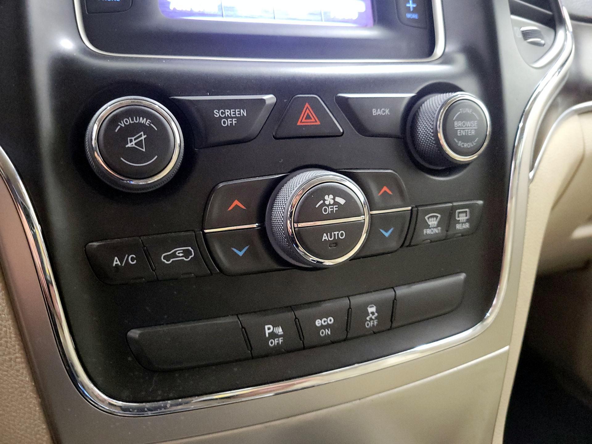 Thumbnail: 2014 Jeep Grand Cherokee - 16