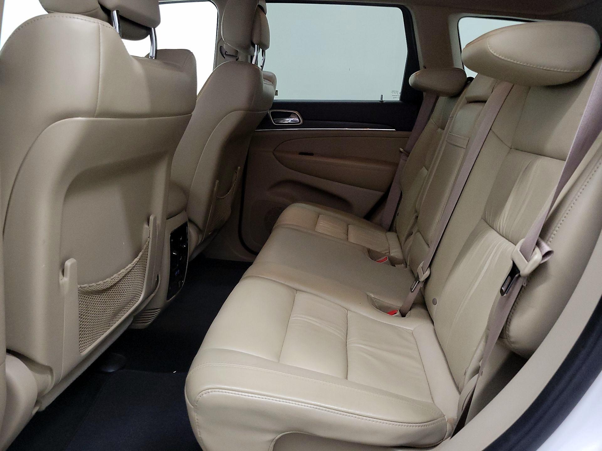 Thumbnail: 2014 Jeep Grand Cherokee - 19