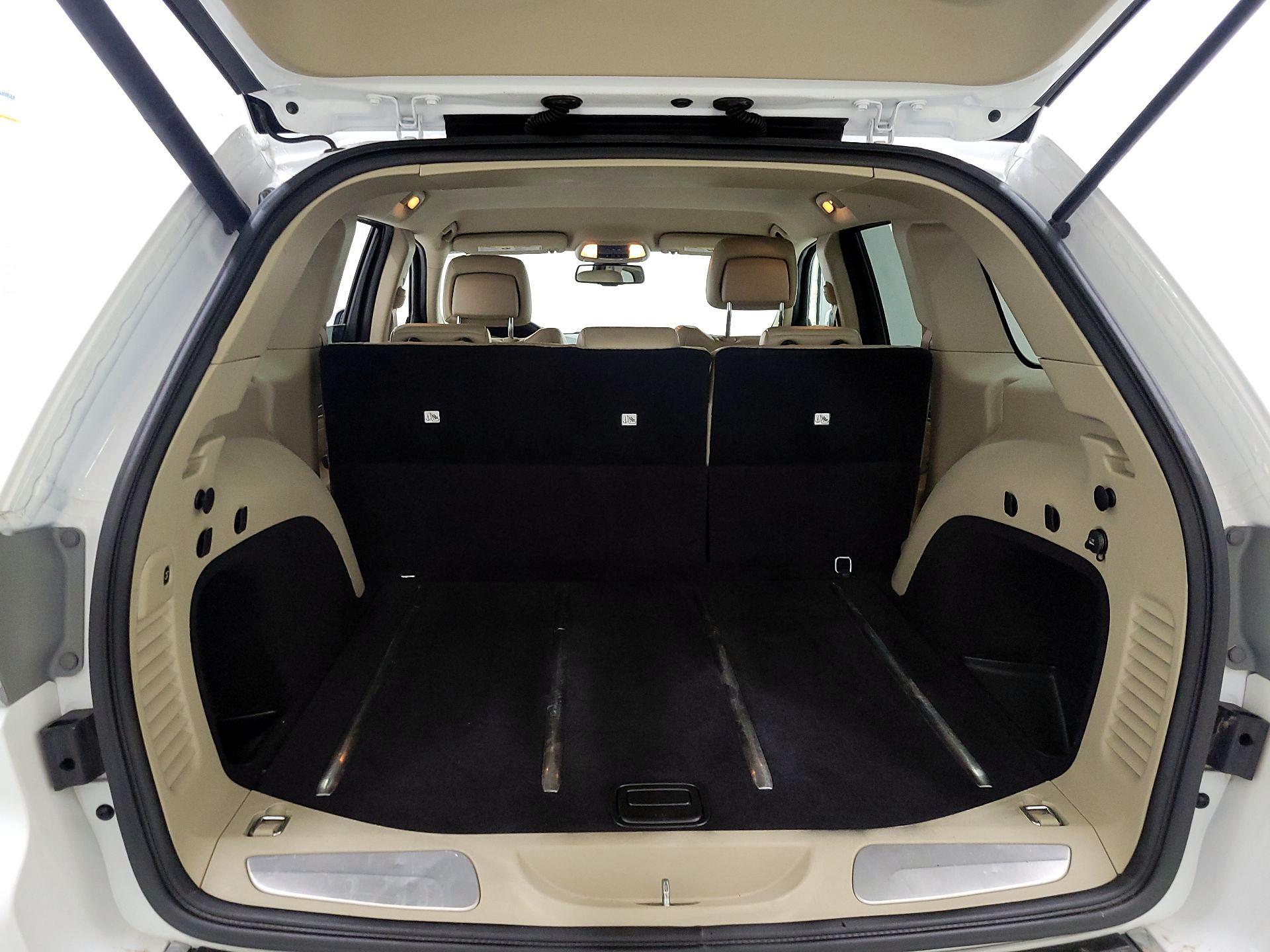 Thumbnail: 2014 Jeep Grand Cherokee - 20