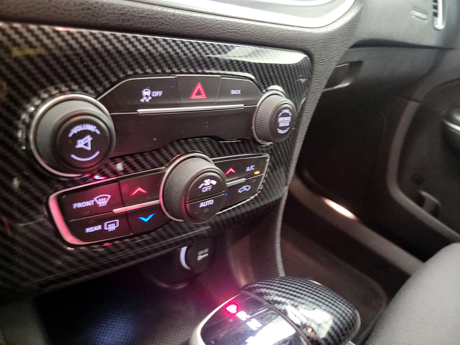 Thumbnail: 2016 Dodge Charger - 15