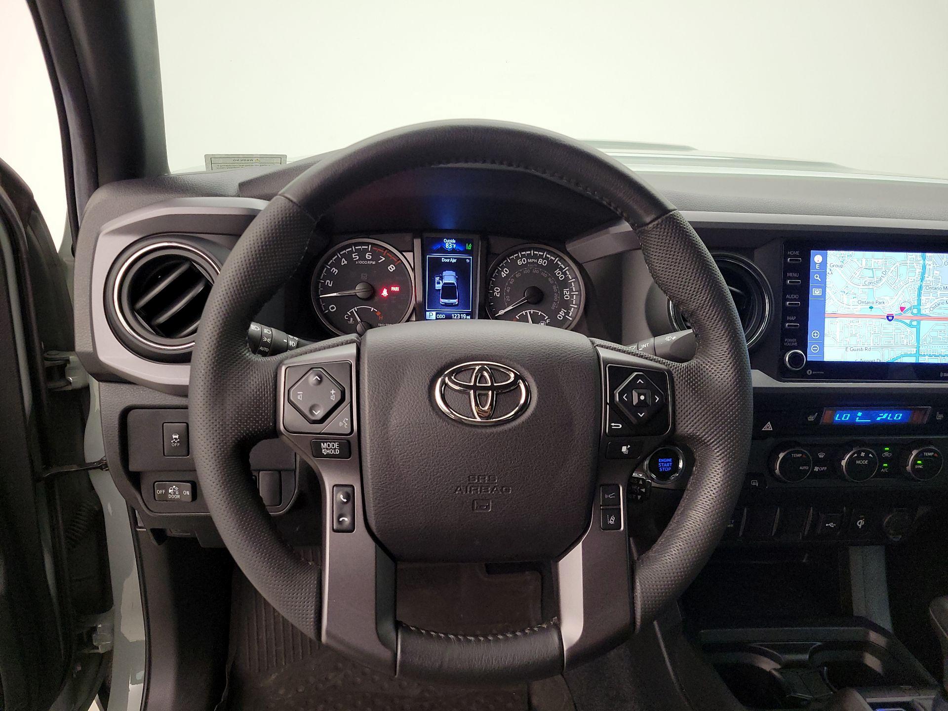 Thumbnail: 2022 Toyota Tacoma - 10
