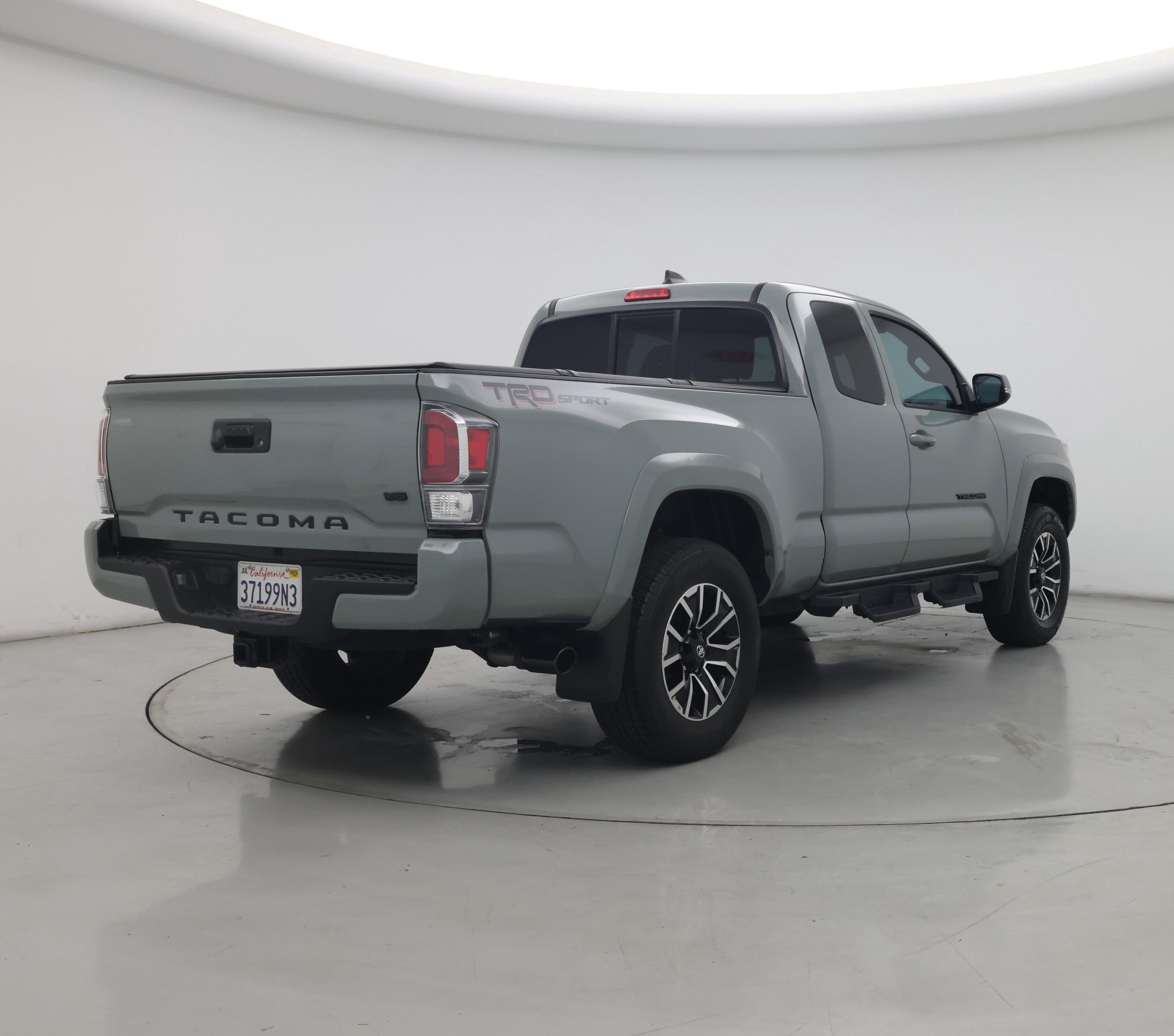 Thumbnail: 2022 Toyota Tacoma - 8