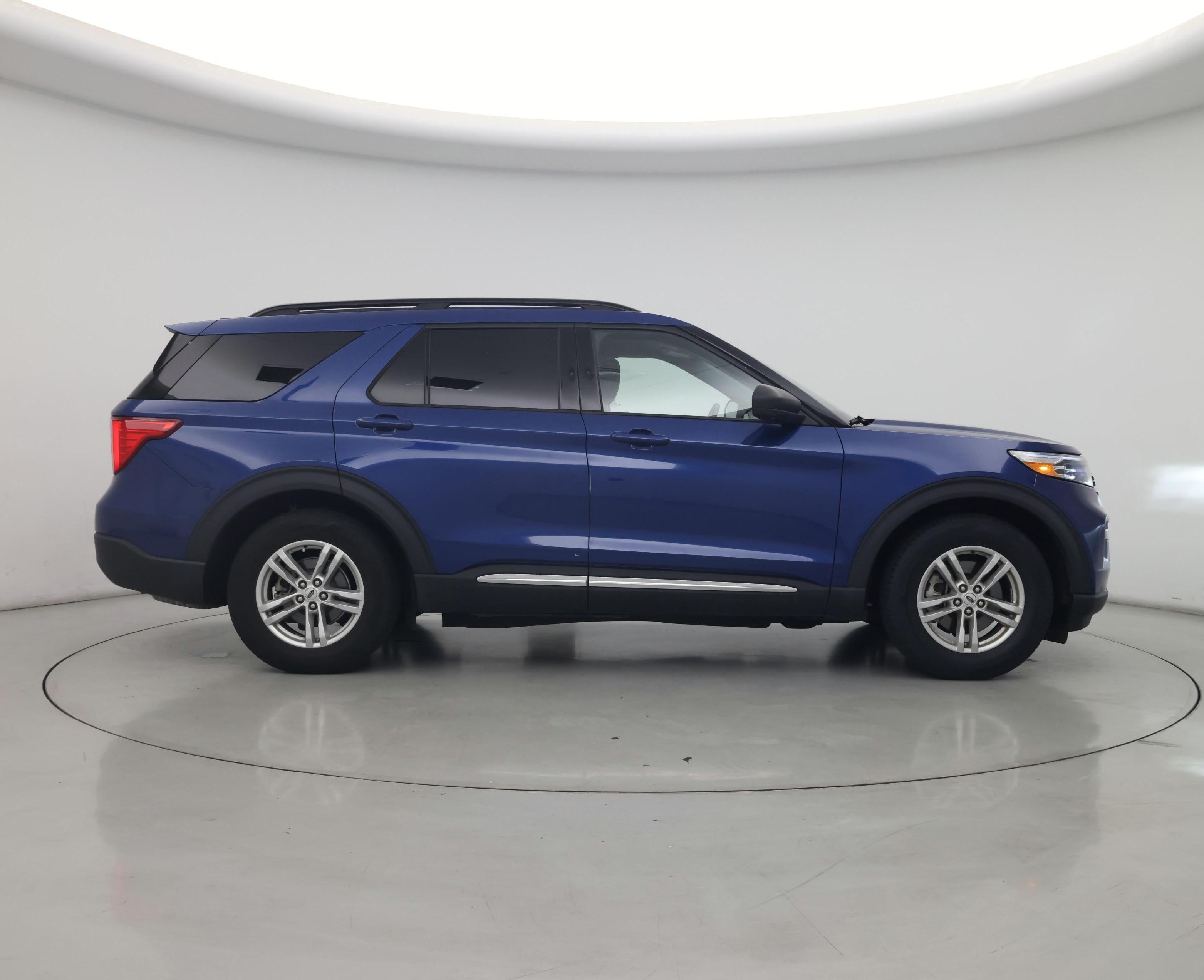 Thumbnail: 2022 Ford Explorer - 7