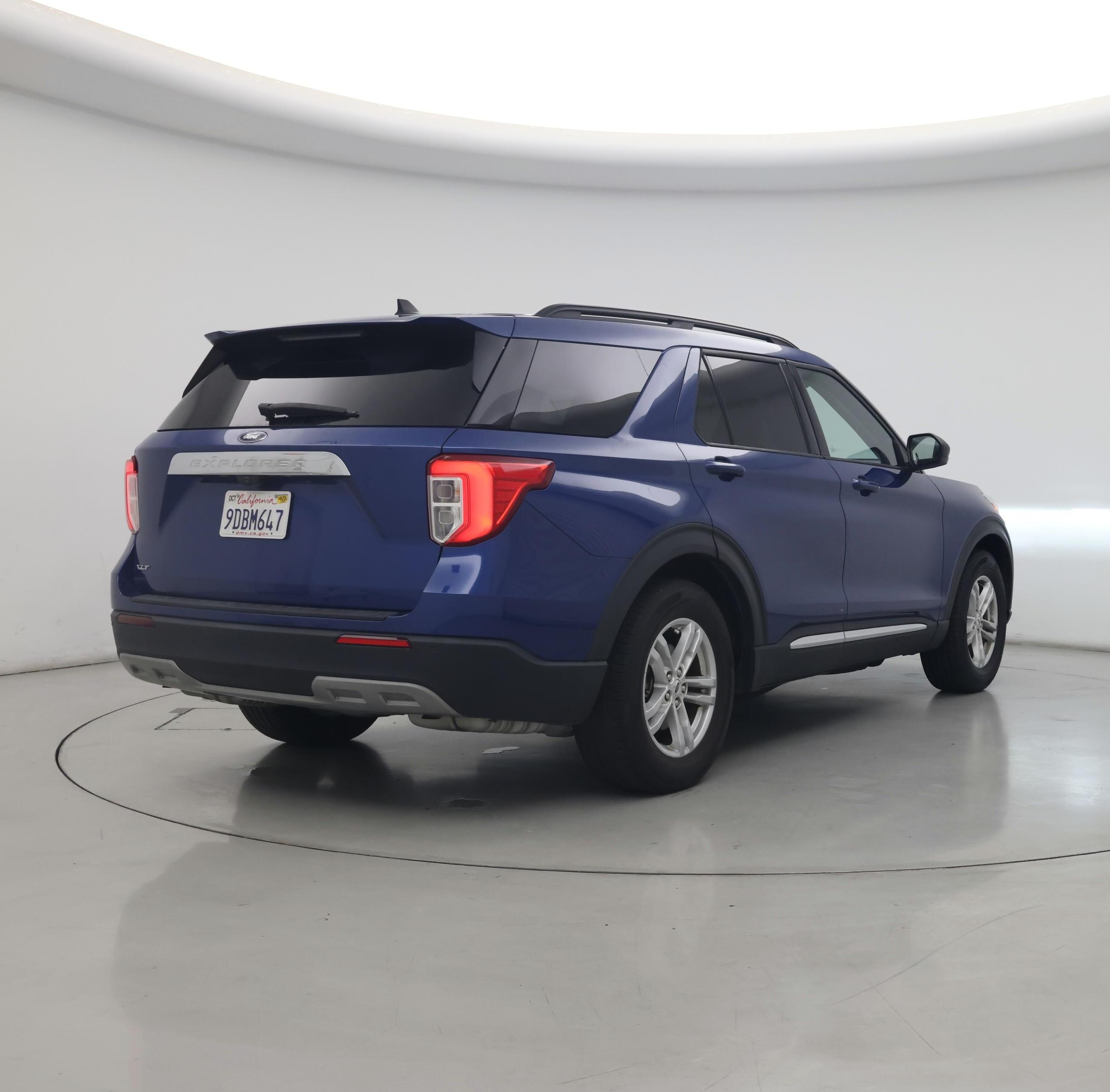 Thumbnail: 2022 Ford Explorer - 8