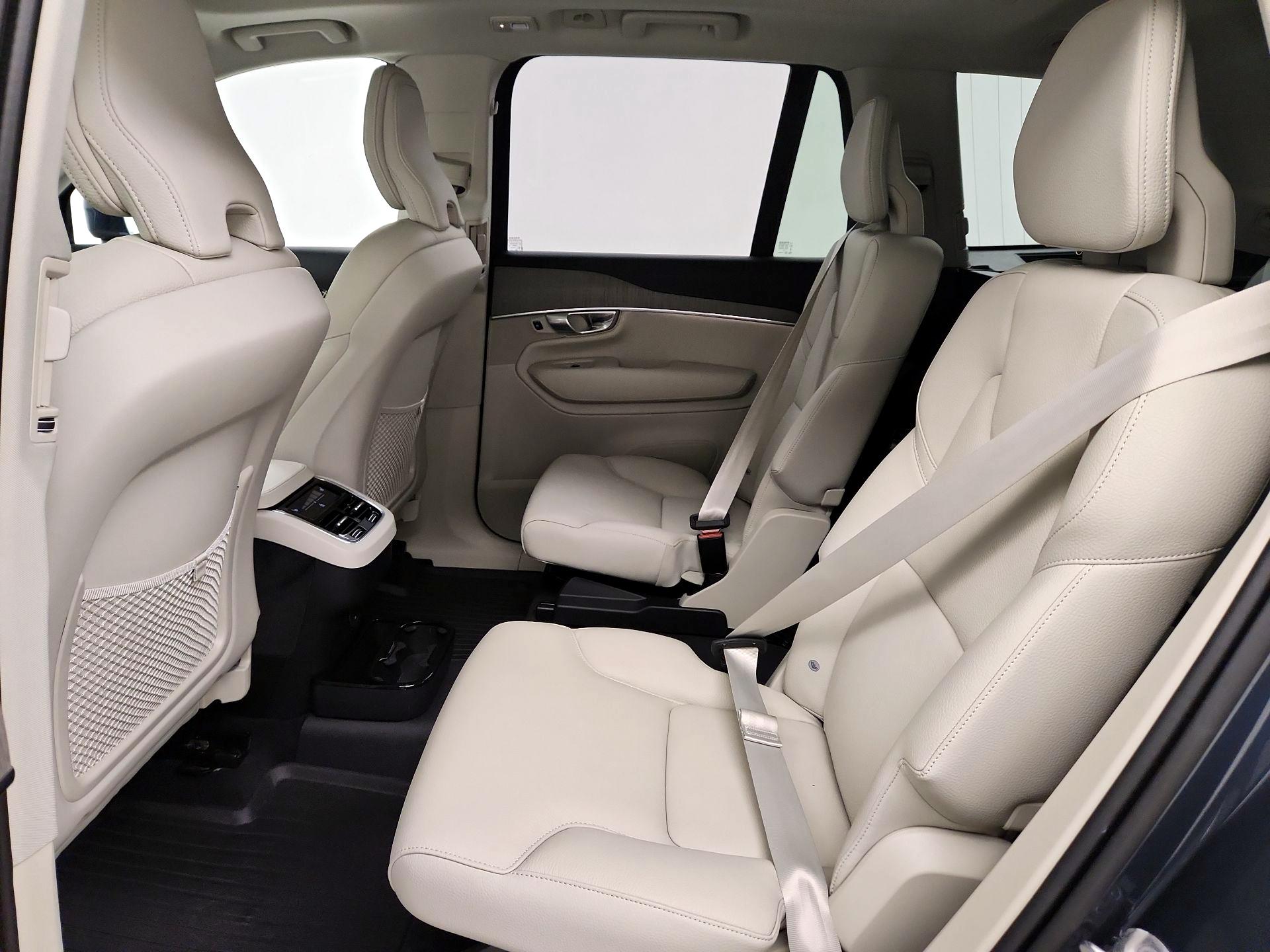 Thumbnail: 2025 Volvo XC90 - 20