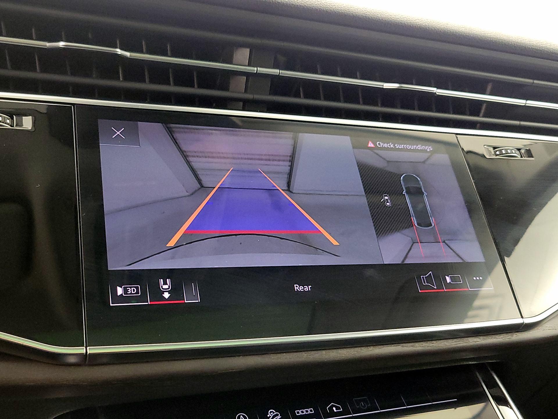 Thumbnail: 2022 Audi Q8 - 15