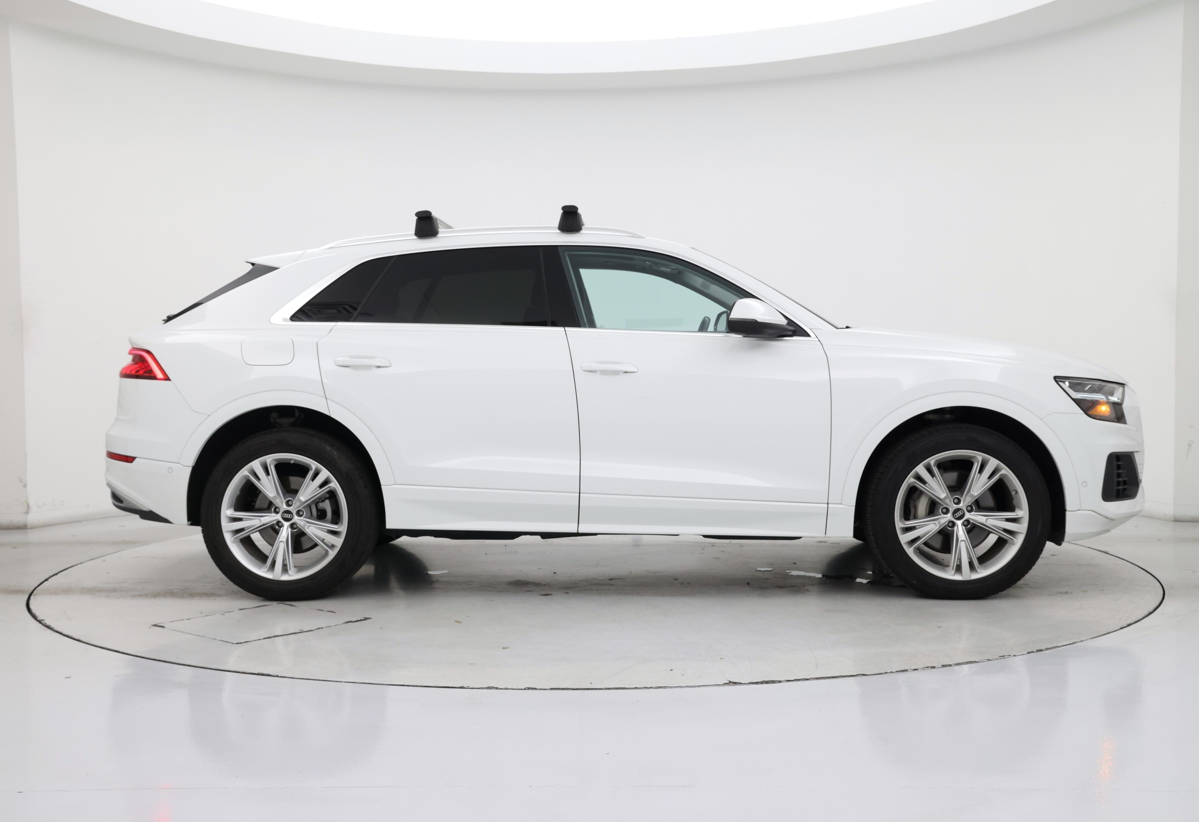 Thumbnail: 2022 Audi Q8 - 7