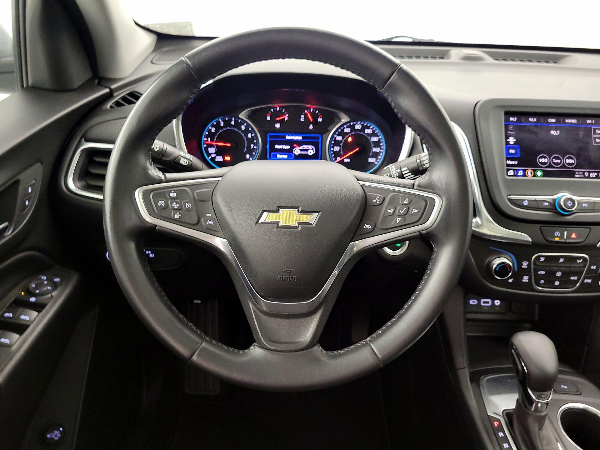 Thumbnail: 2022 Chevrolet Equinox - 10